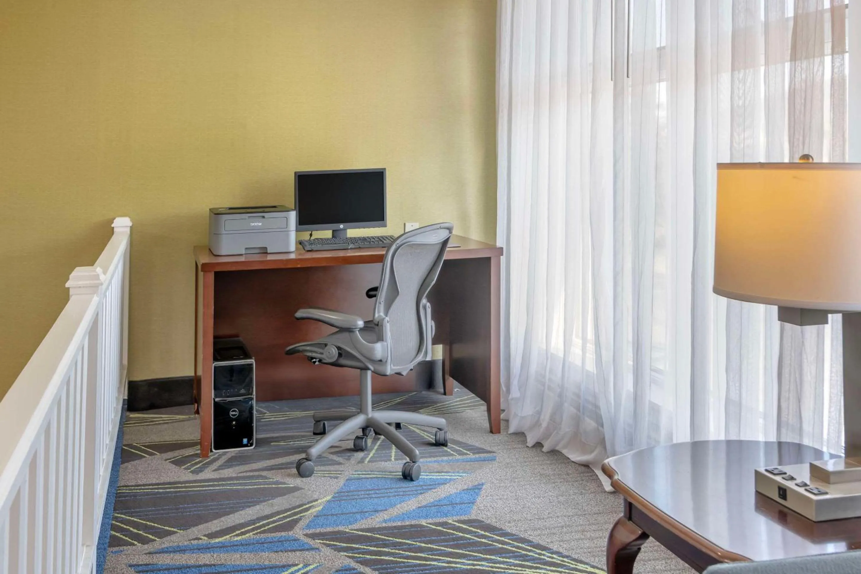 Business facilities in Quality Inn Lebanon - Hanover