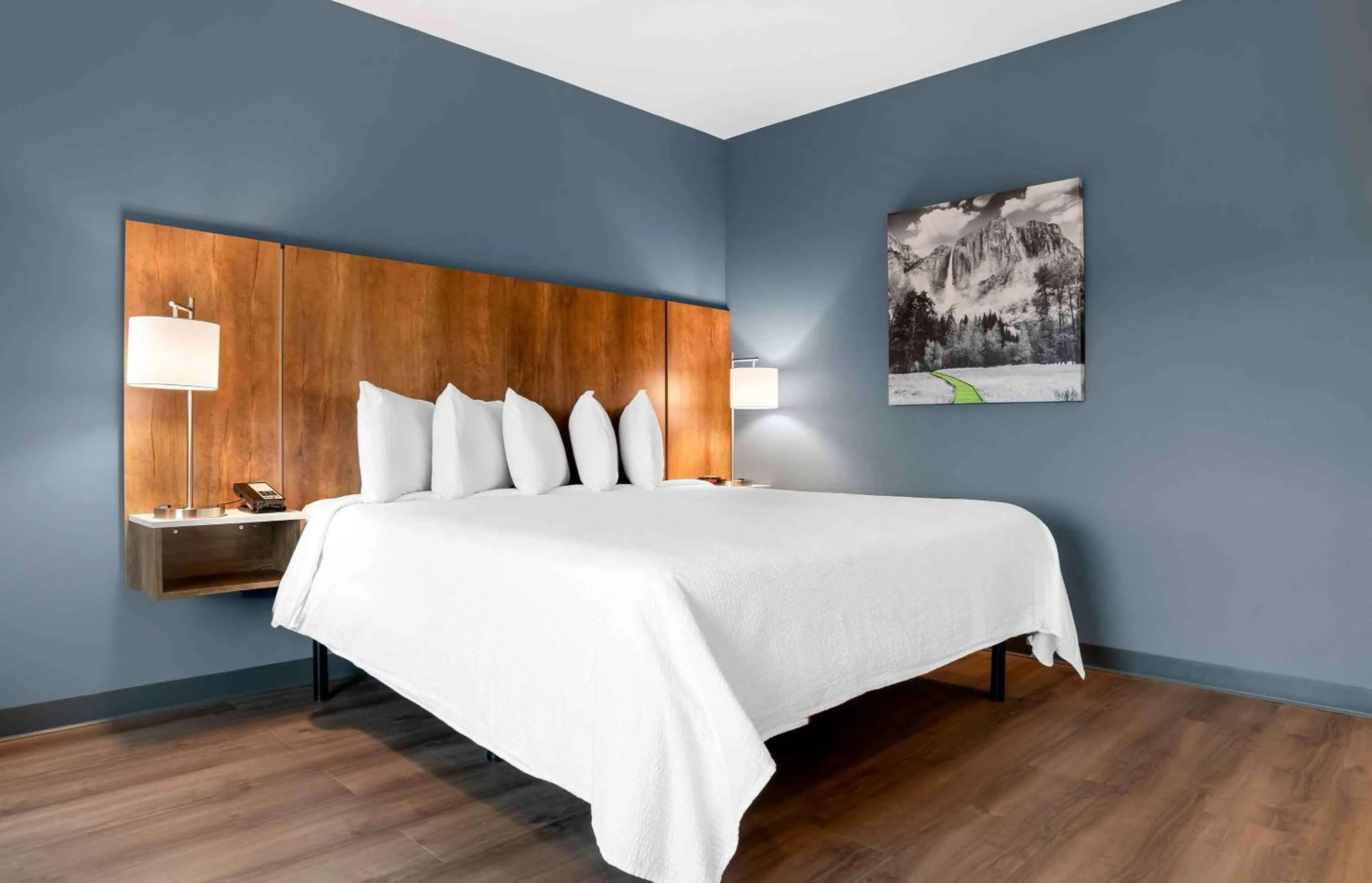 Bedroom, Bed in Extended Stay America Premier Suites - Pensacola - NAS Corry Station