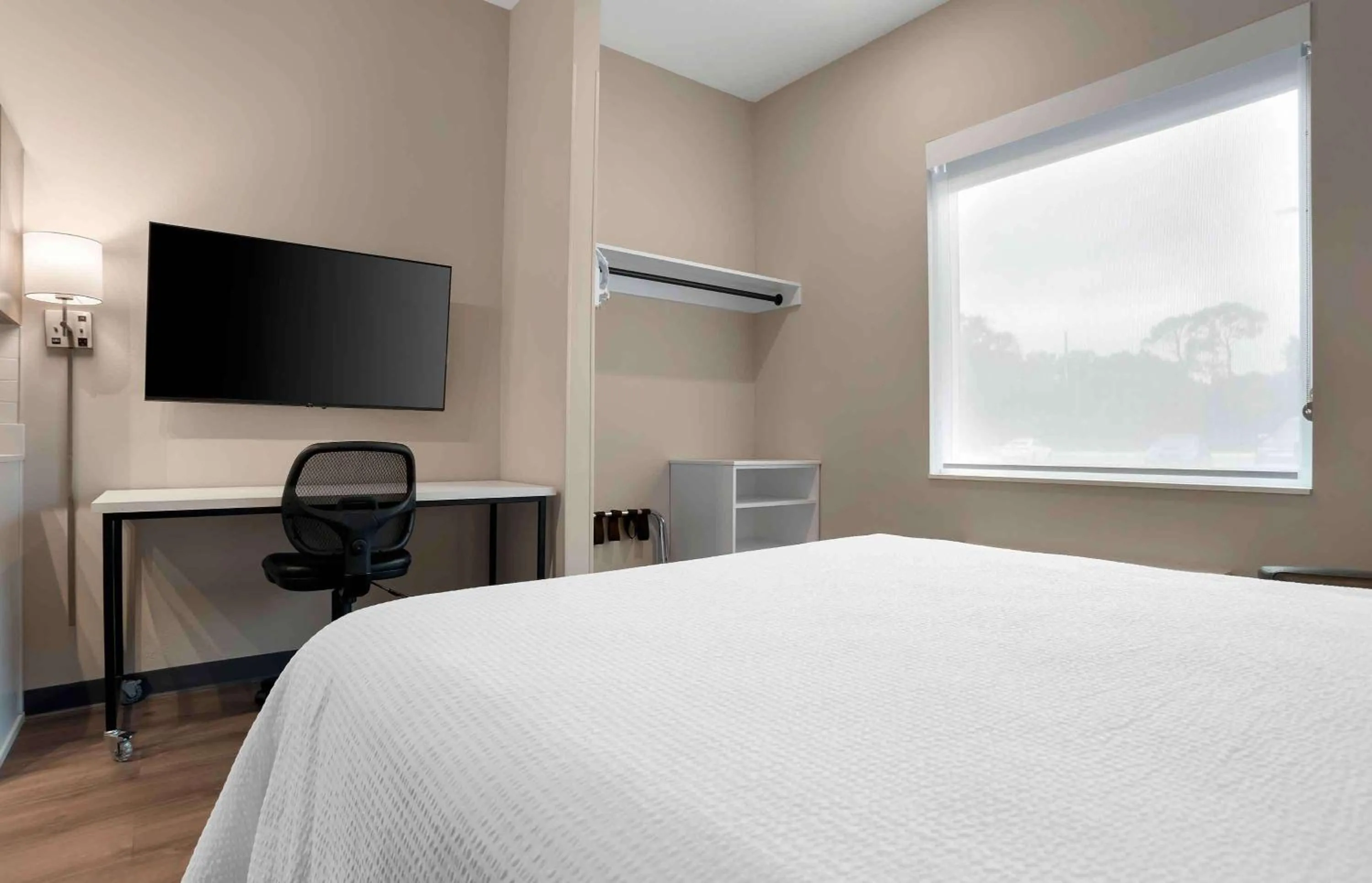 Bedroom, Bed in Extended Stay America Premier Suites - Pensacola - NAS Corry Station