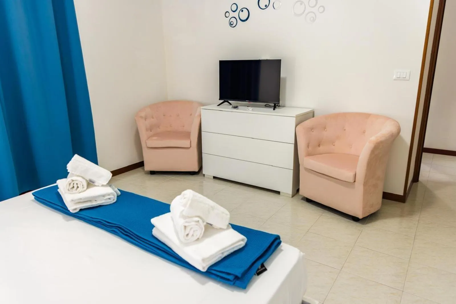 Bedroom, Bed in Mario&Elena House