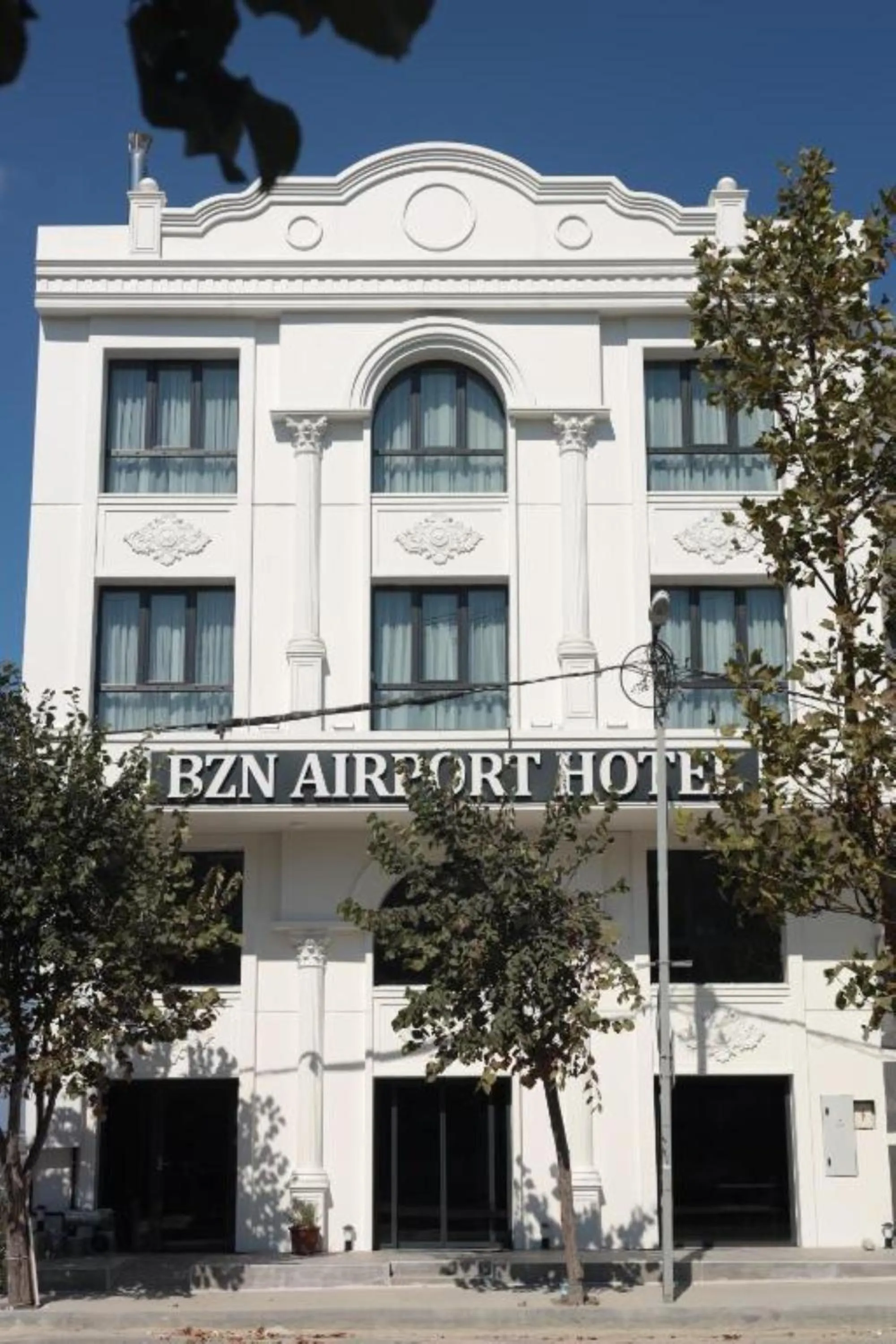 BZN Airport Hotel