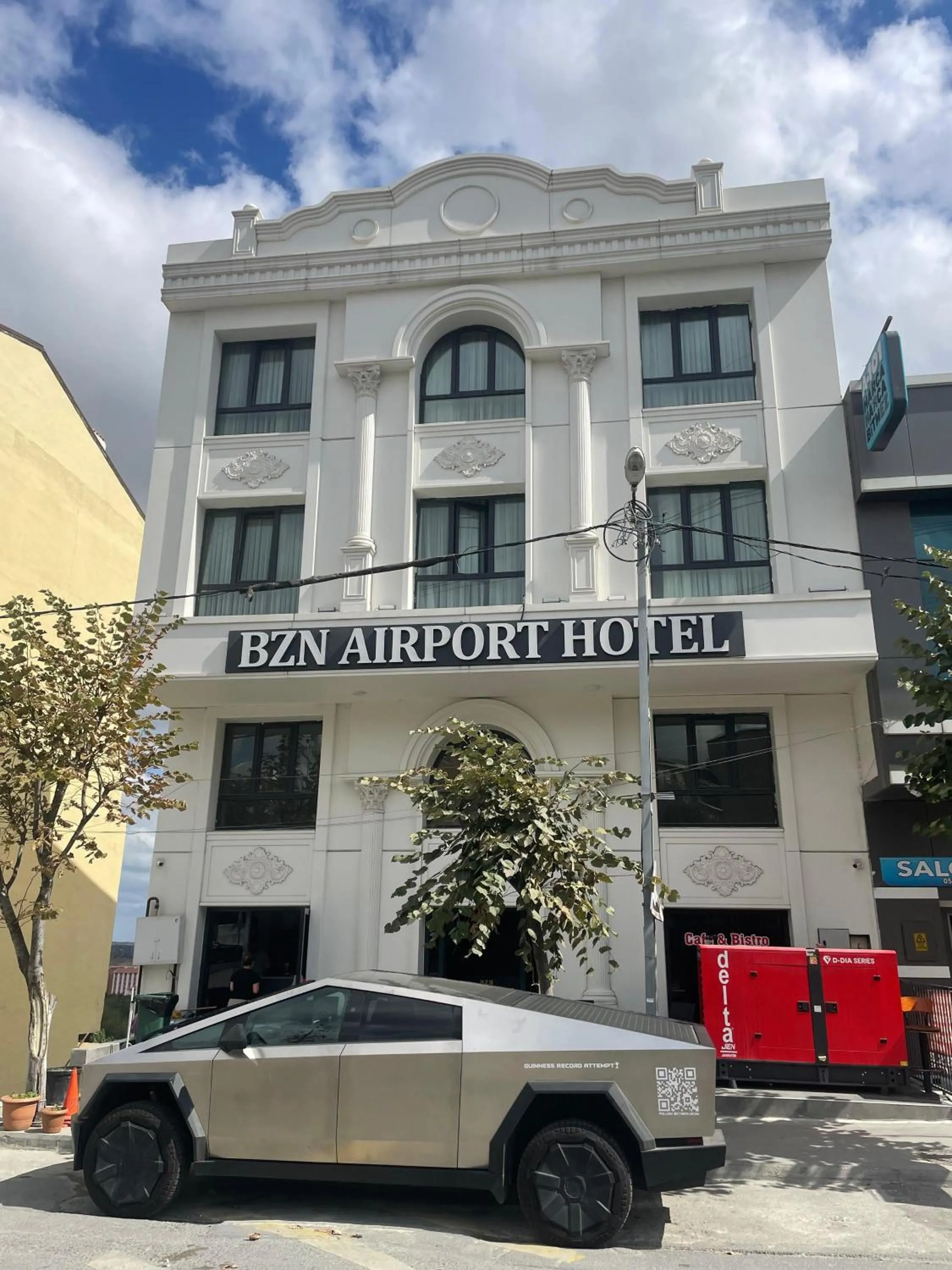 Property building in BZN Airport Hotel