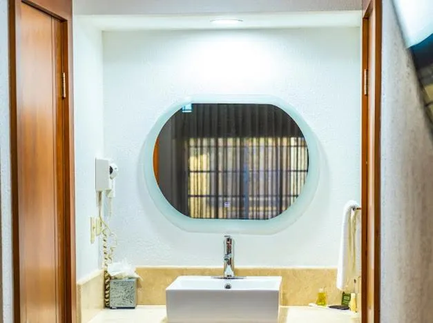 Hotel Suites El Paseo