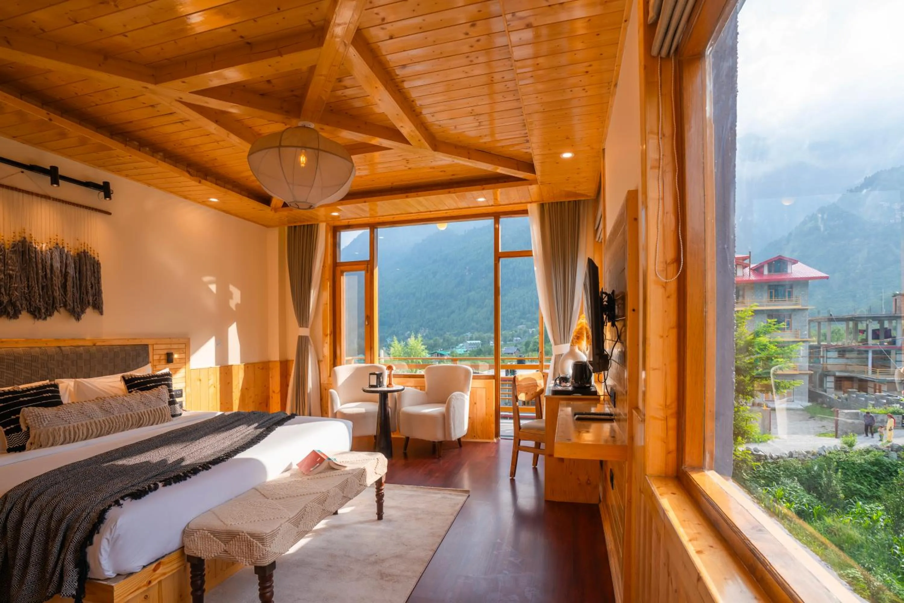 Bedroom, Bed in Olgah Manali