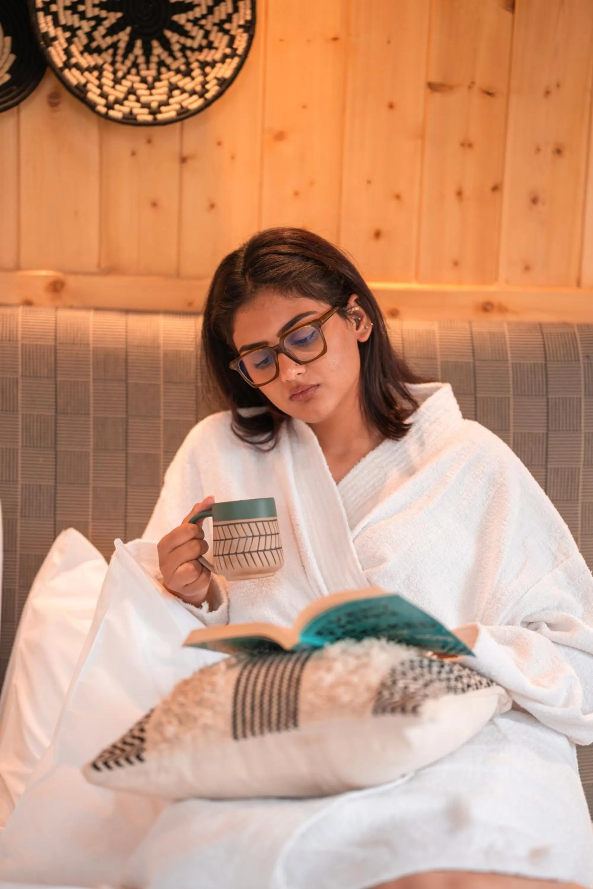 People in Olgah Manali