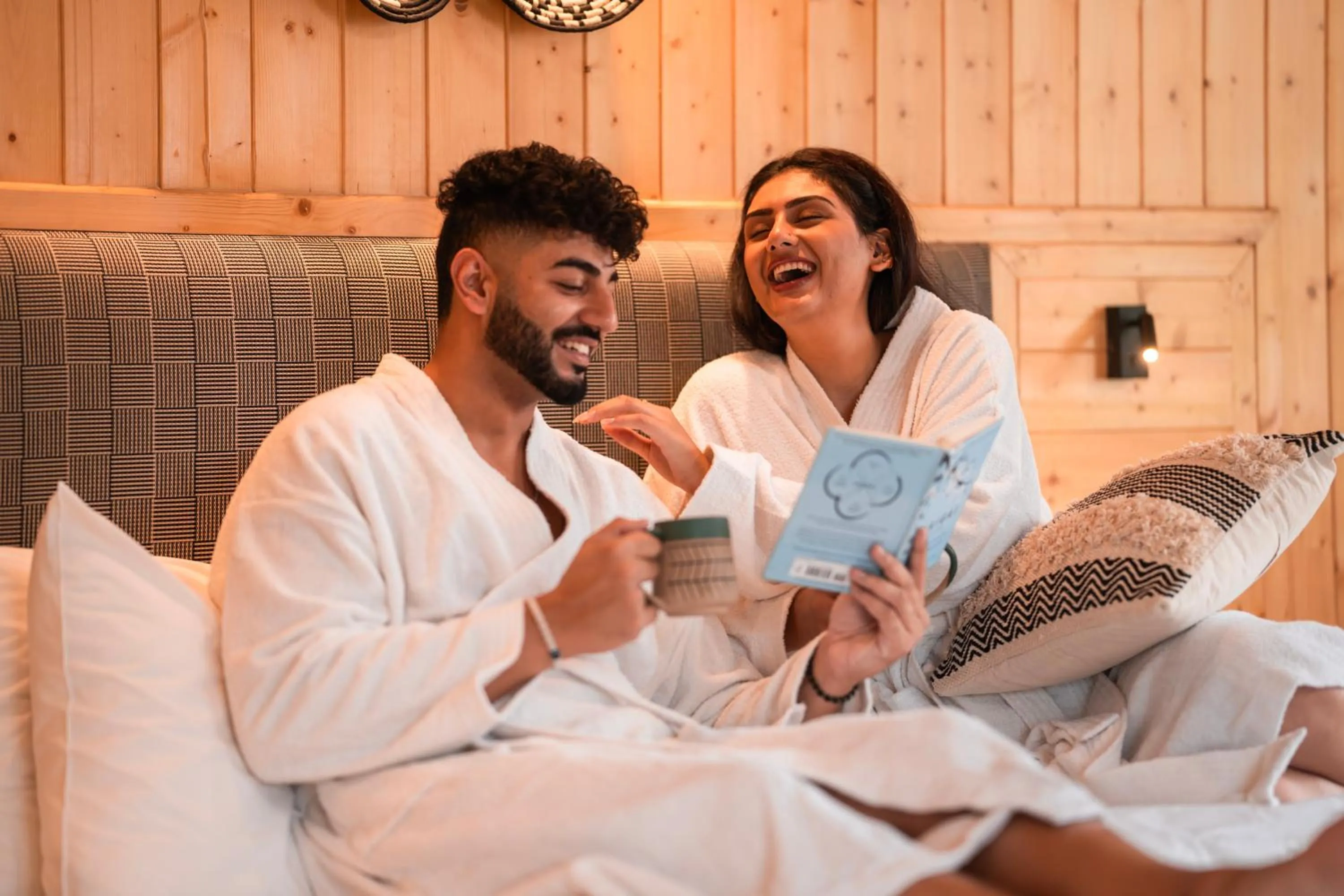 People, Bed in Olgah Manali