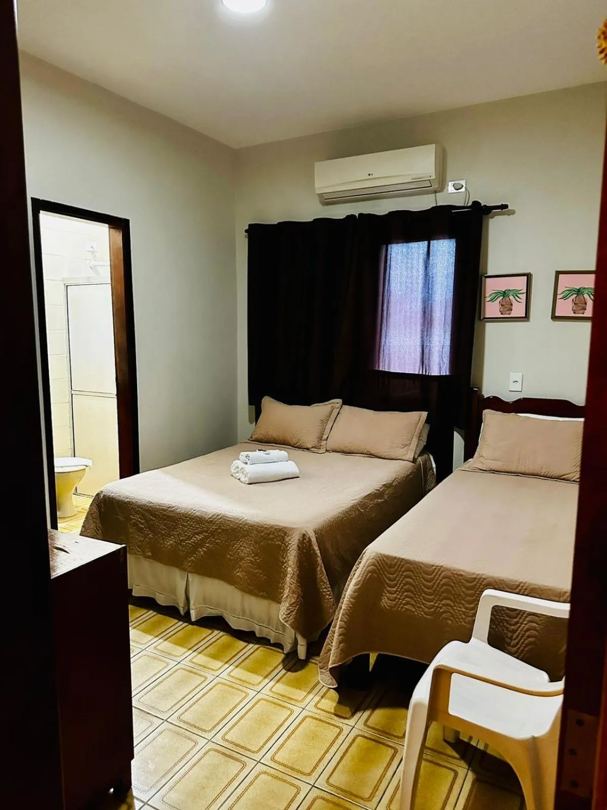 Photo of the whole room in Pousada Amanhecer do Itaguá