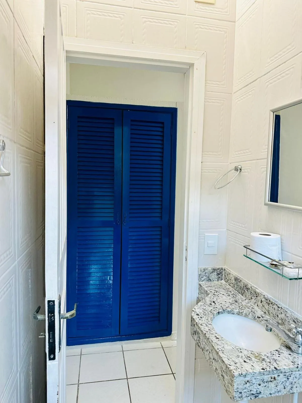 Shower in Pousada Amanhecer do Itaguá