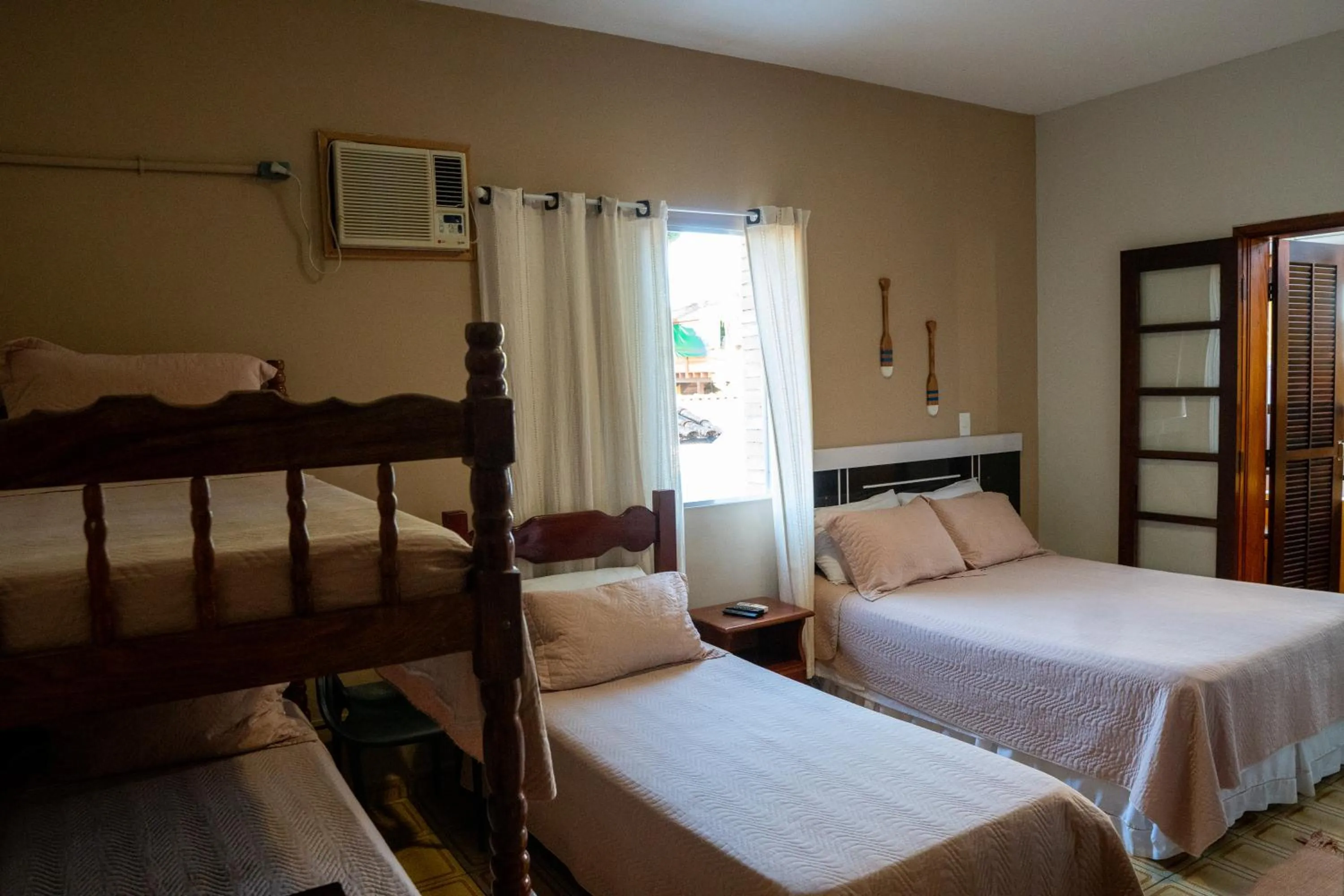 Photo of the whole room in Pousada Amanhecer do Itaguá