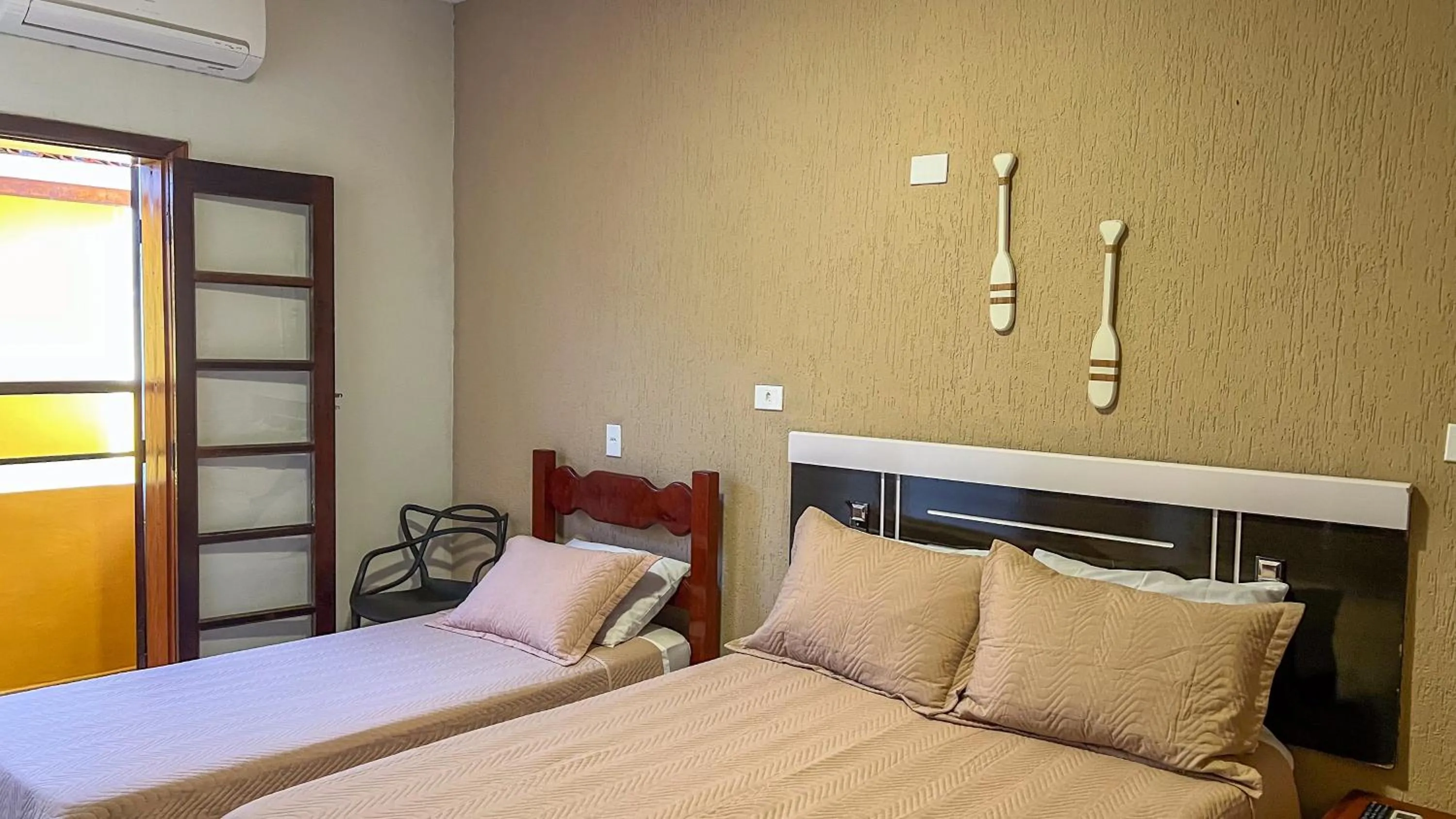 Photo of the whole room in Pousada Amanhecer do Itaguá