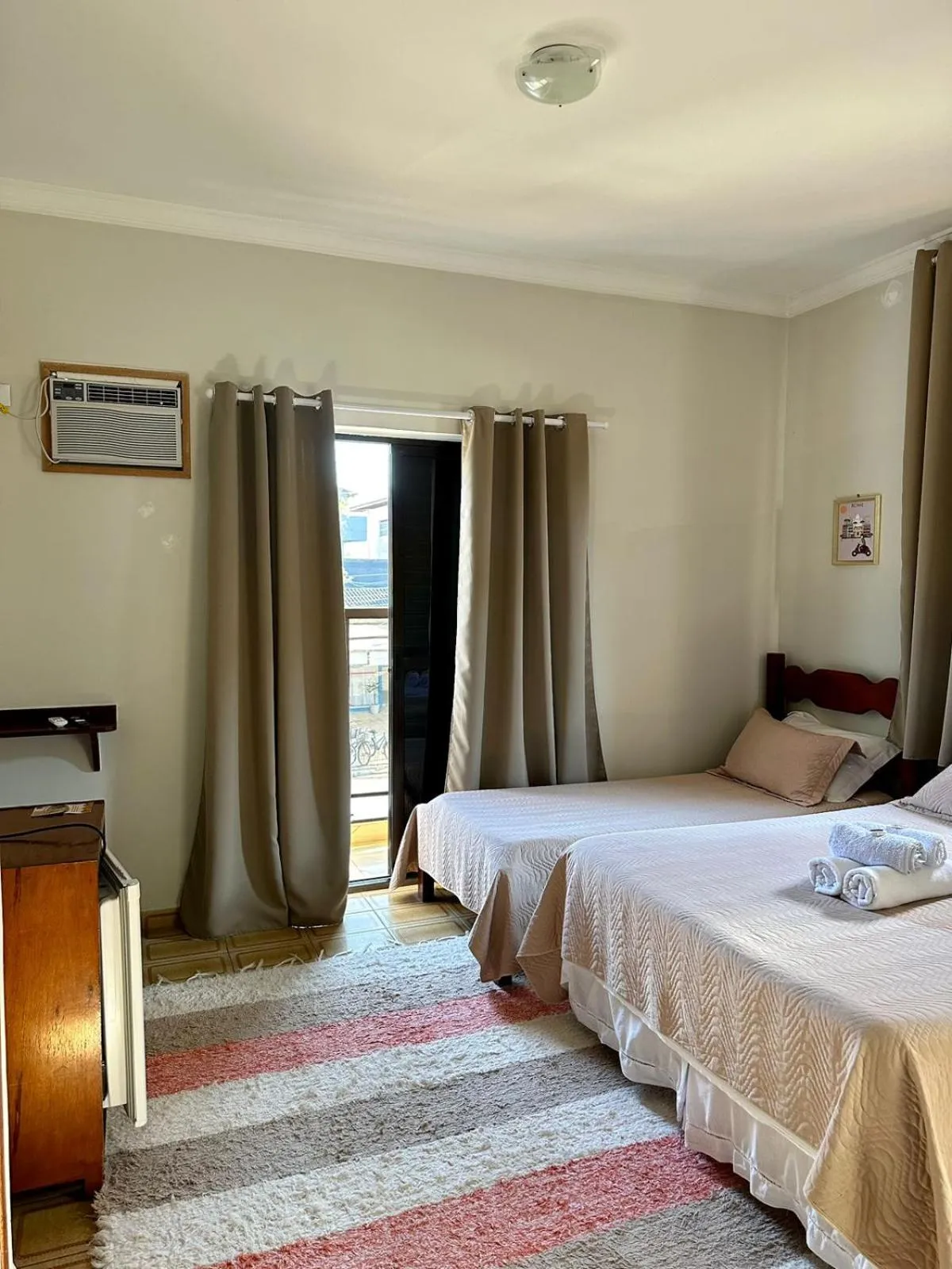 Photo of the whole room in Pousada Amanhecer do Itaguá