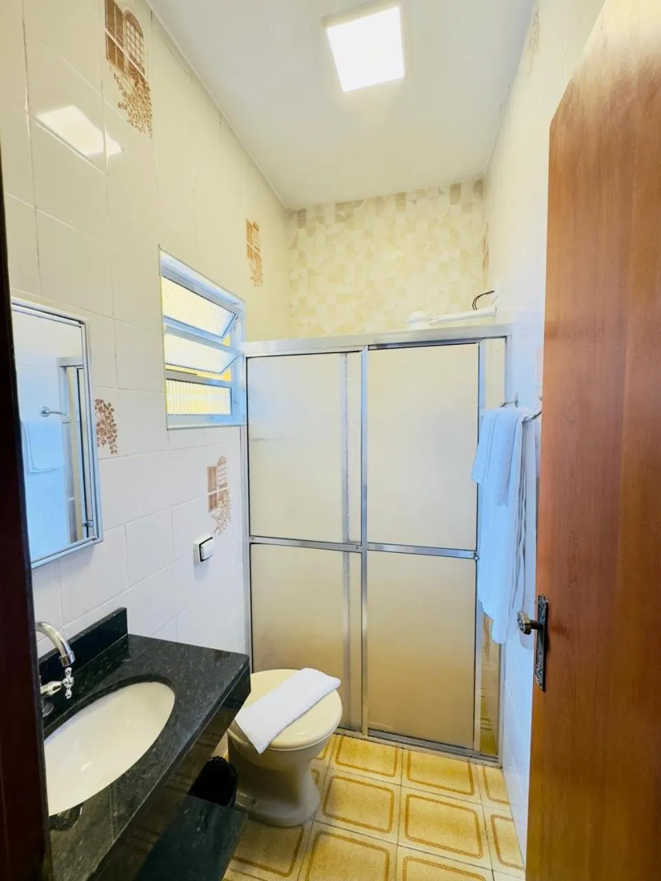 Bathroom in Pousada Amanhecer do Itaguá