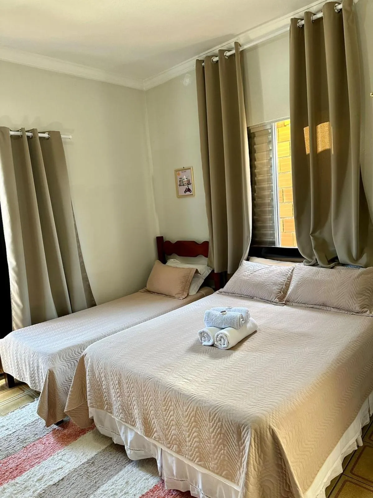 Photo of the whole room in Pousada Amanhecer do Itaguá