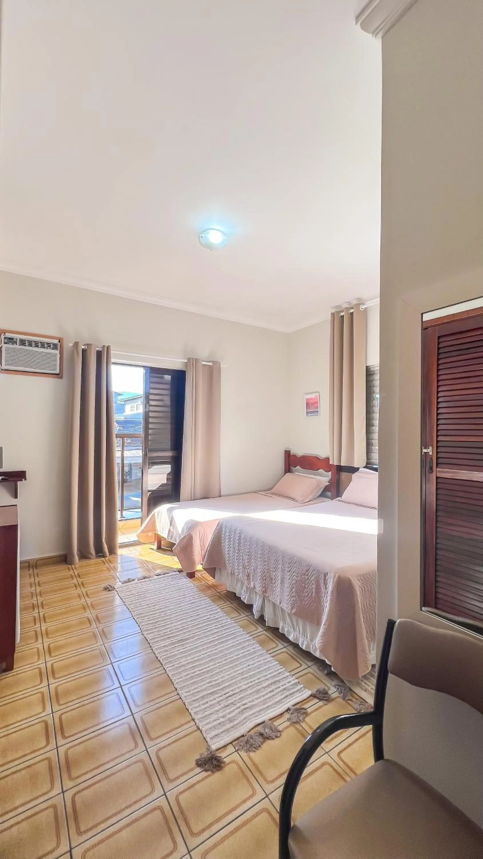 Photo of the whole room in Pousada Amanhecer do Itaguá