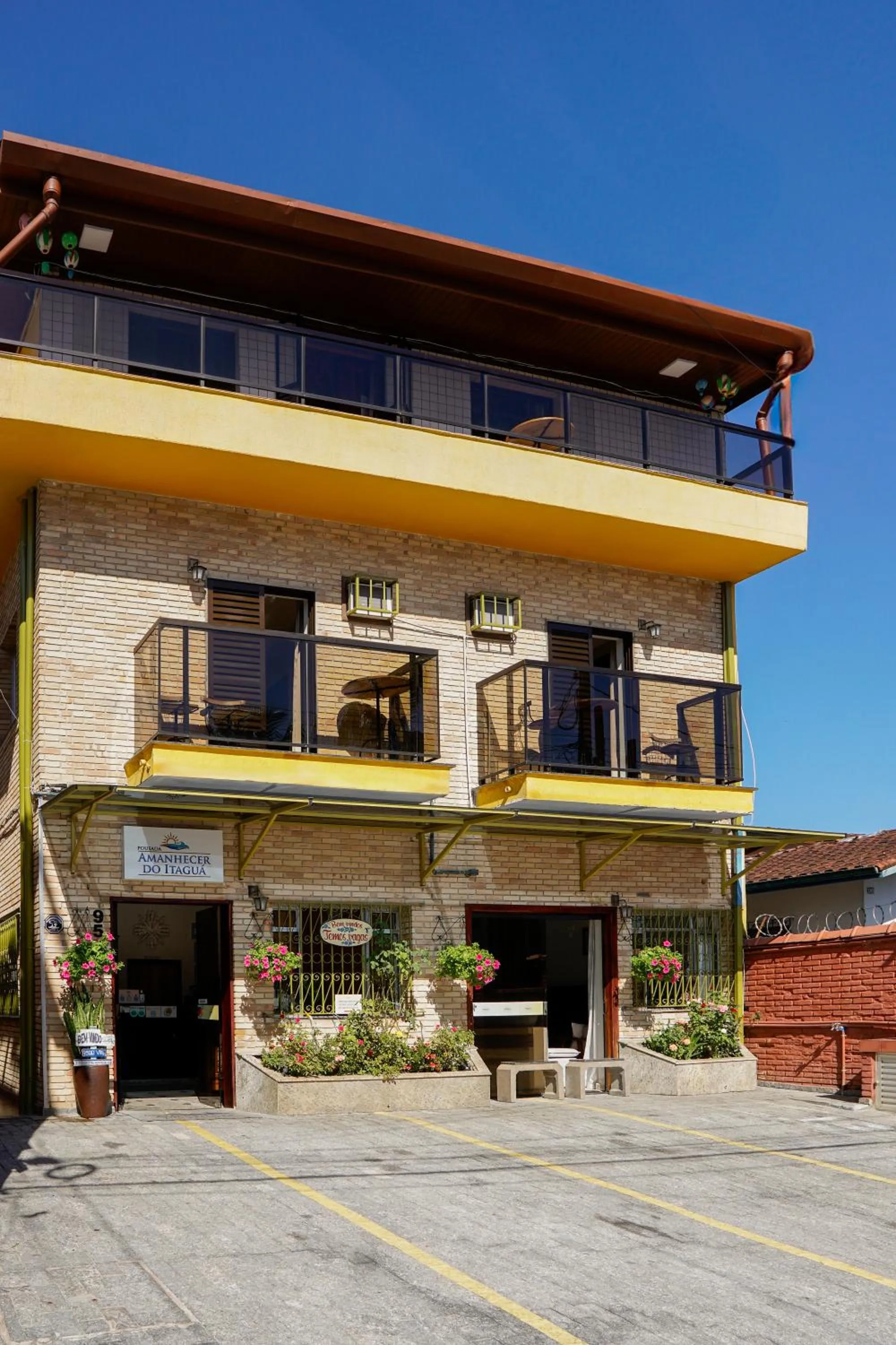 Property building in Pousada Amanhecer do Itaguá