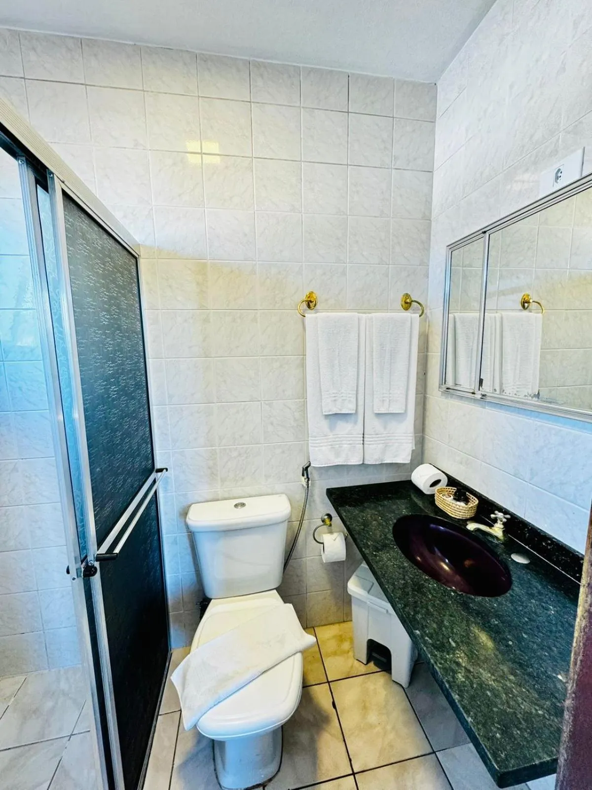 Shower in Pousada Amanhecer do Itaguá