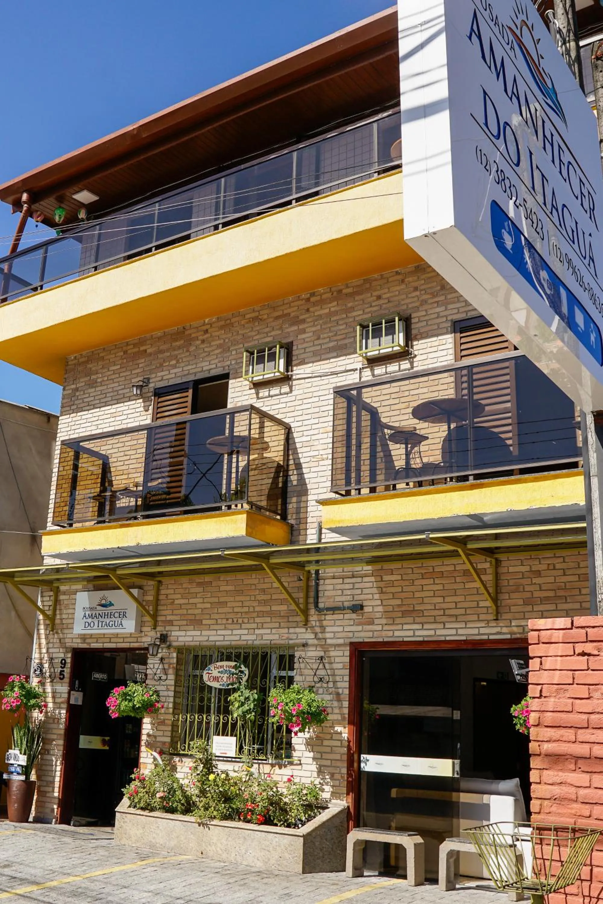 Property building in Pousada Amanhecer do Itaguá
