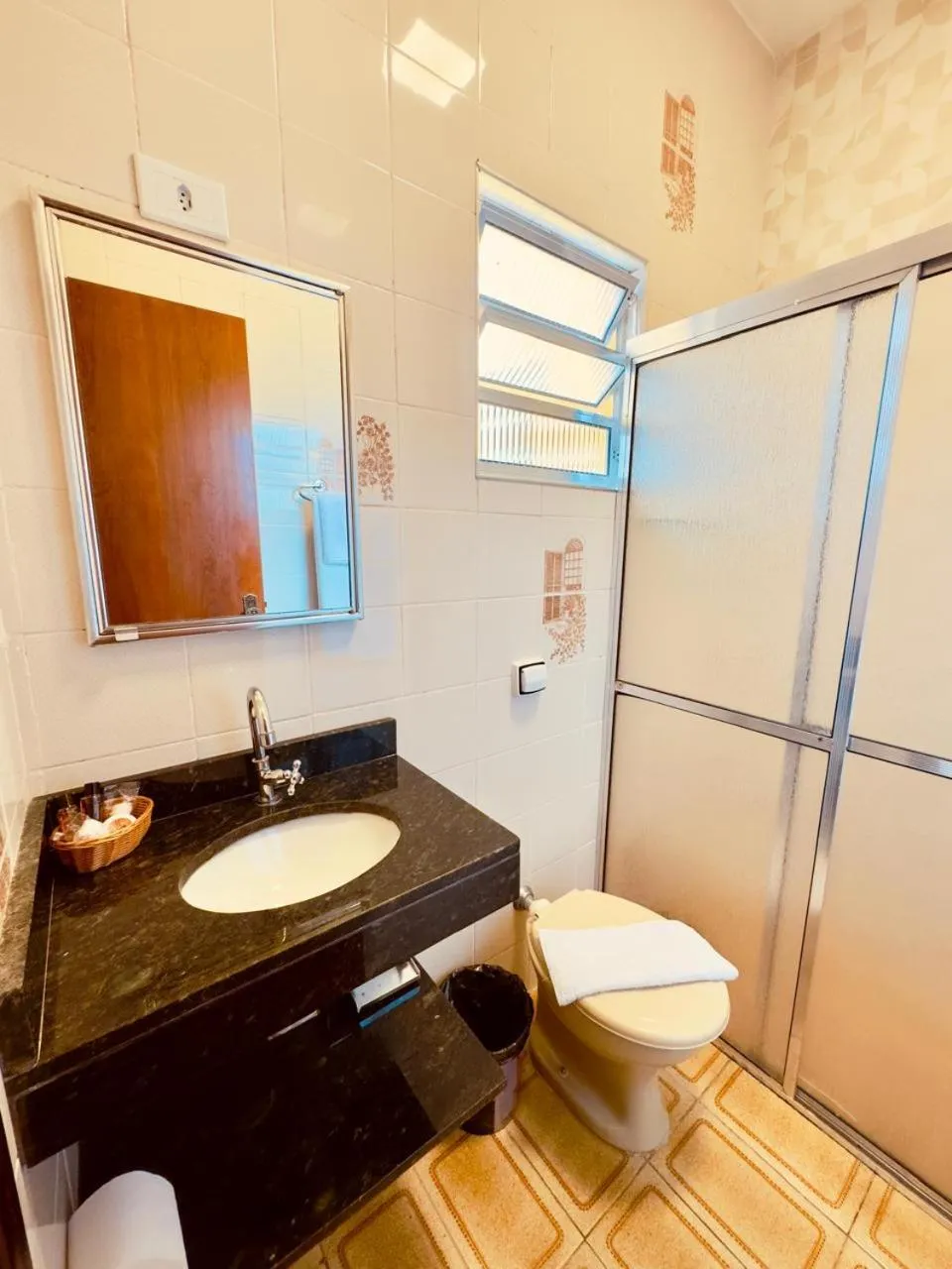 Shower in Pousada Amanhecer do Itaguá