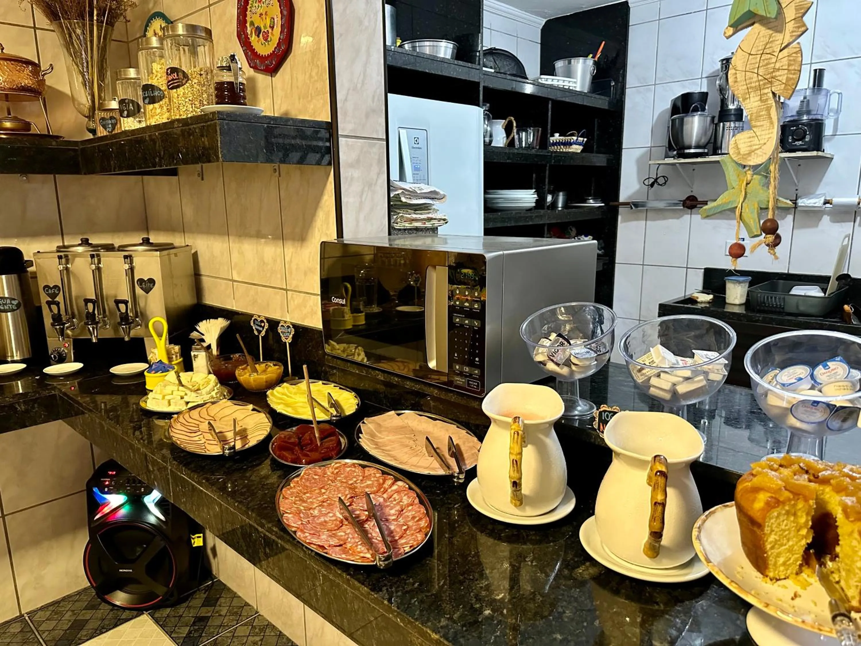 Breakfast in Pousada Amanhecer do Itaguá