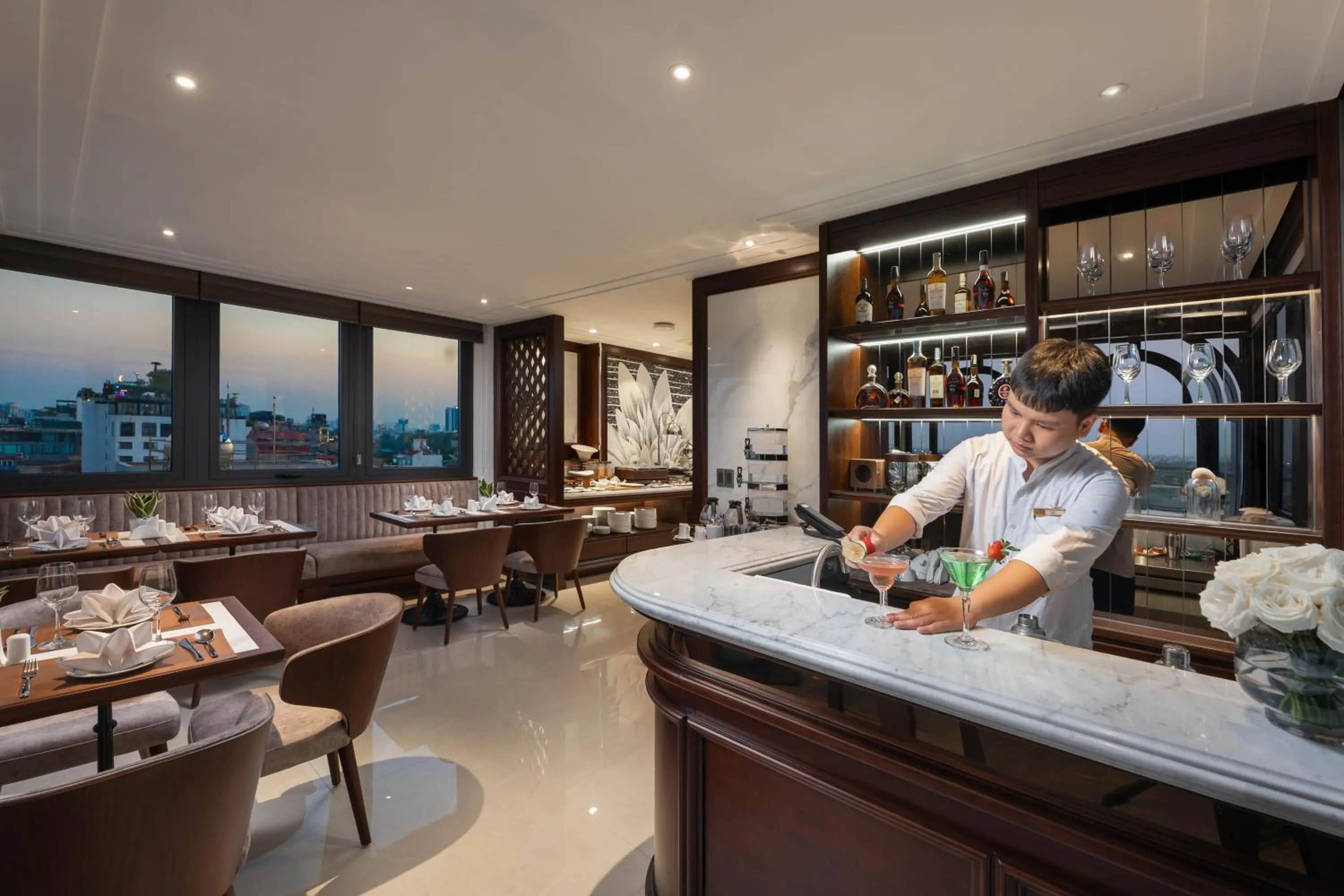 Restaurant/places to eat in The Q Boutique Hotel