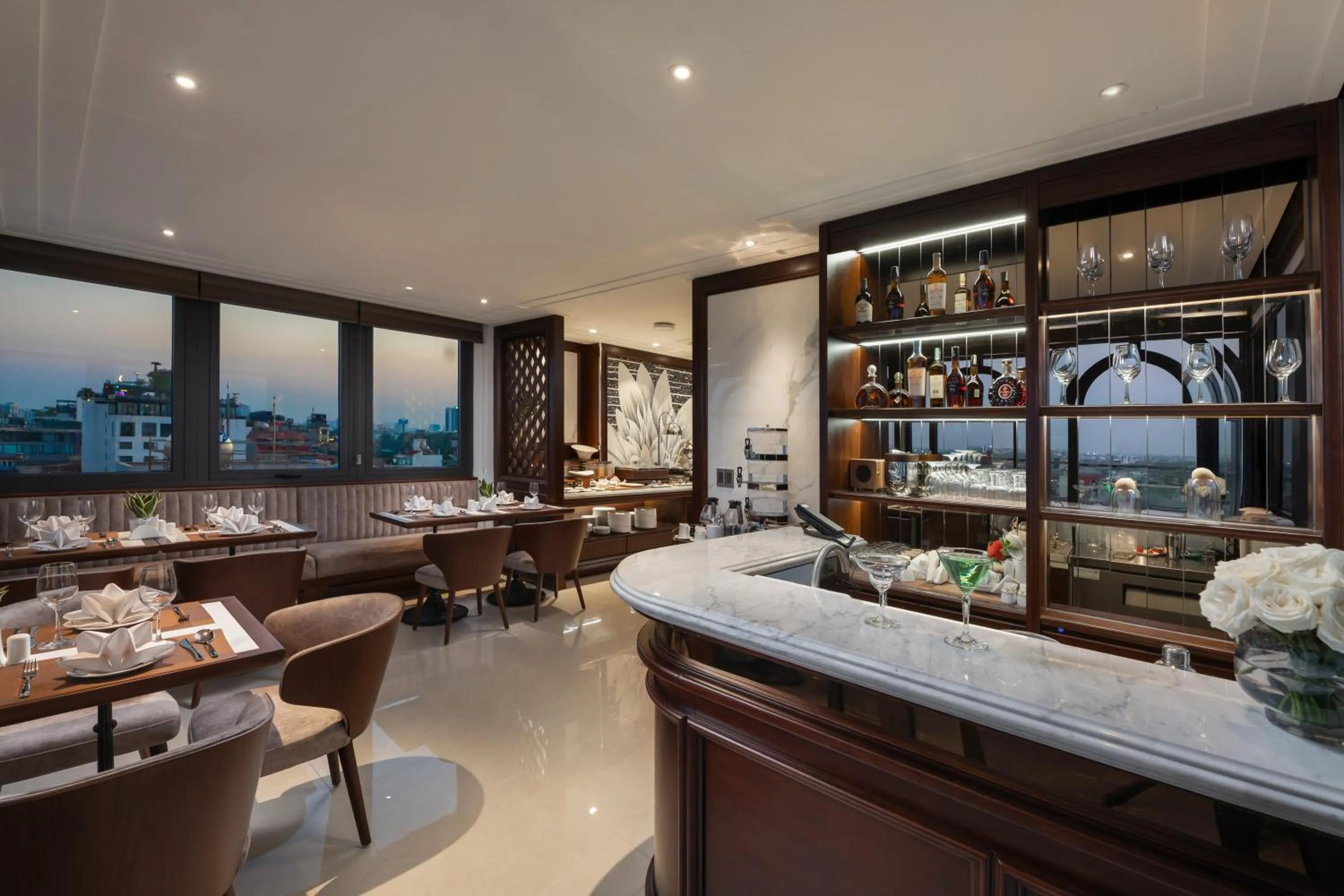 Restaurant/places to eat in The Q Boutique Hotel