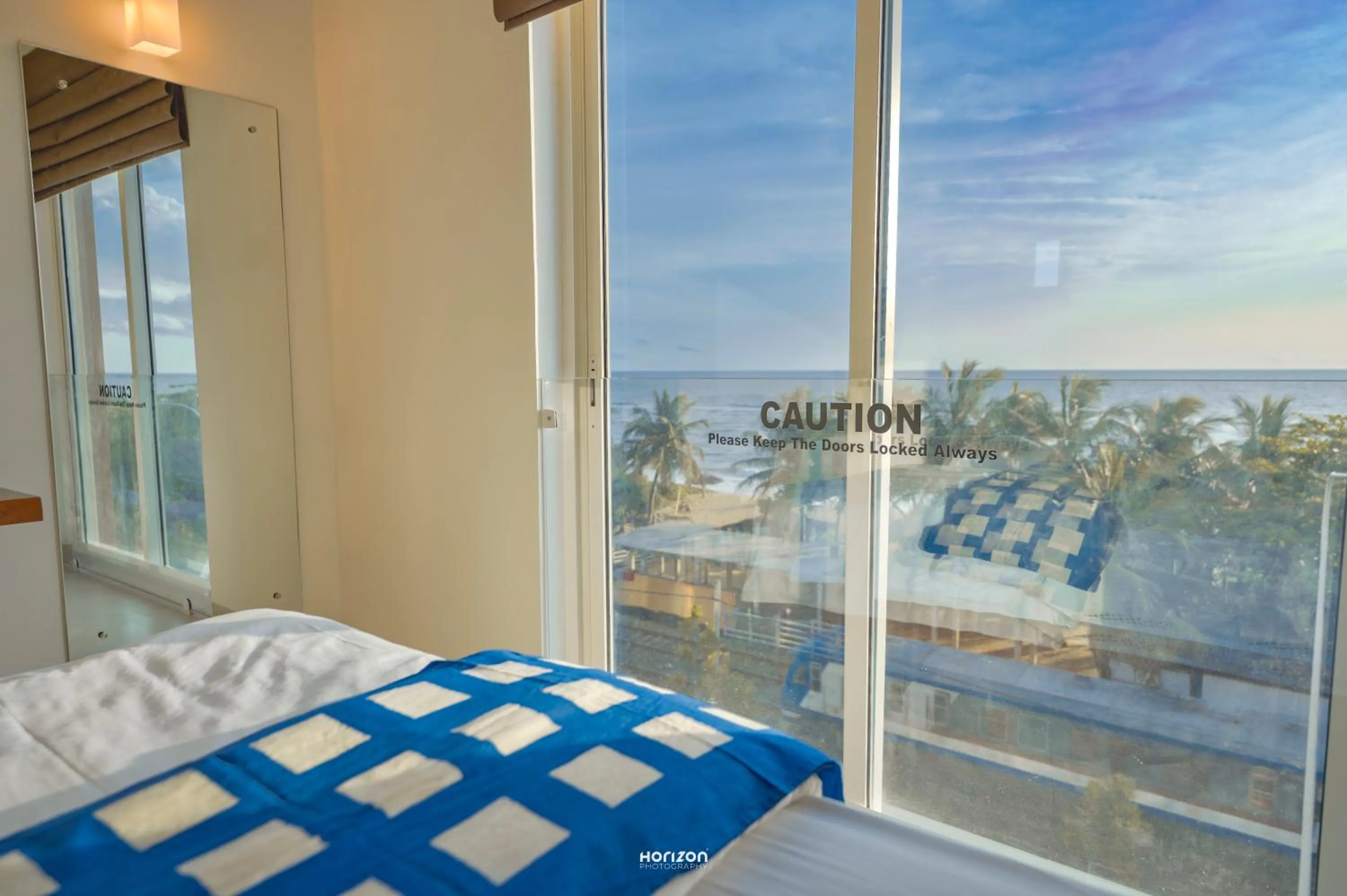 Sea view, Bed in 50 By The Sea