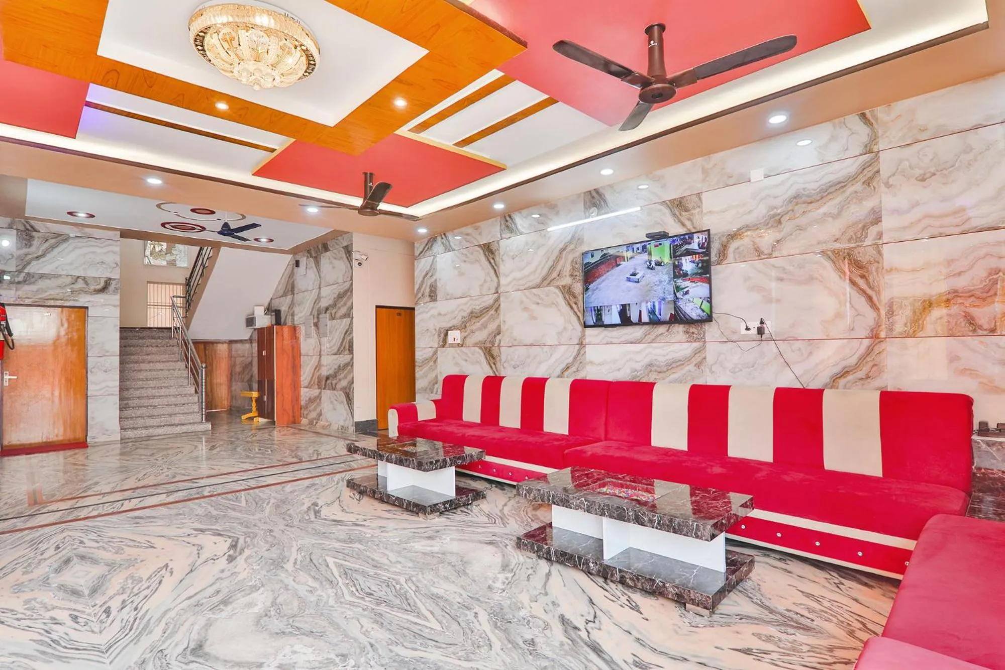 Seating area in FabHotel Shree Venkatesh Nileyam