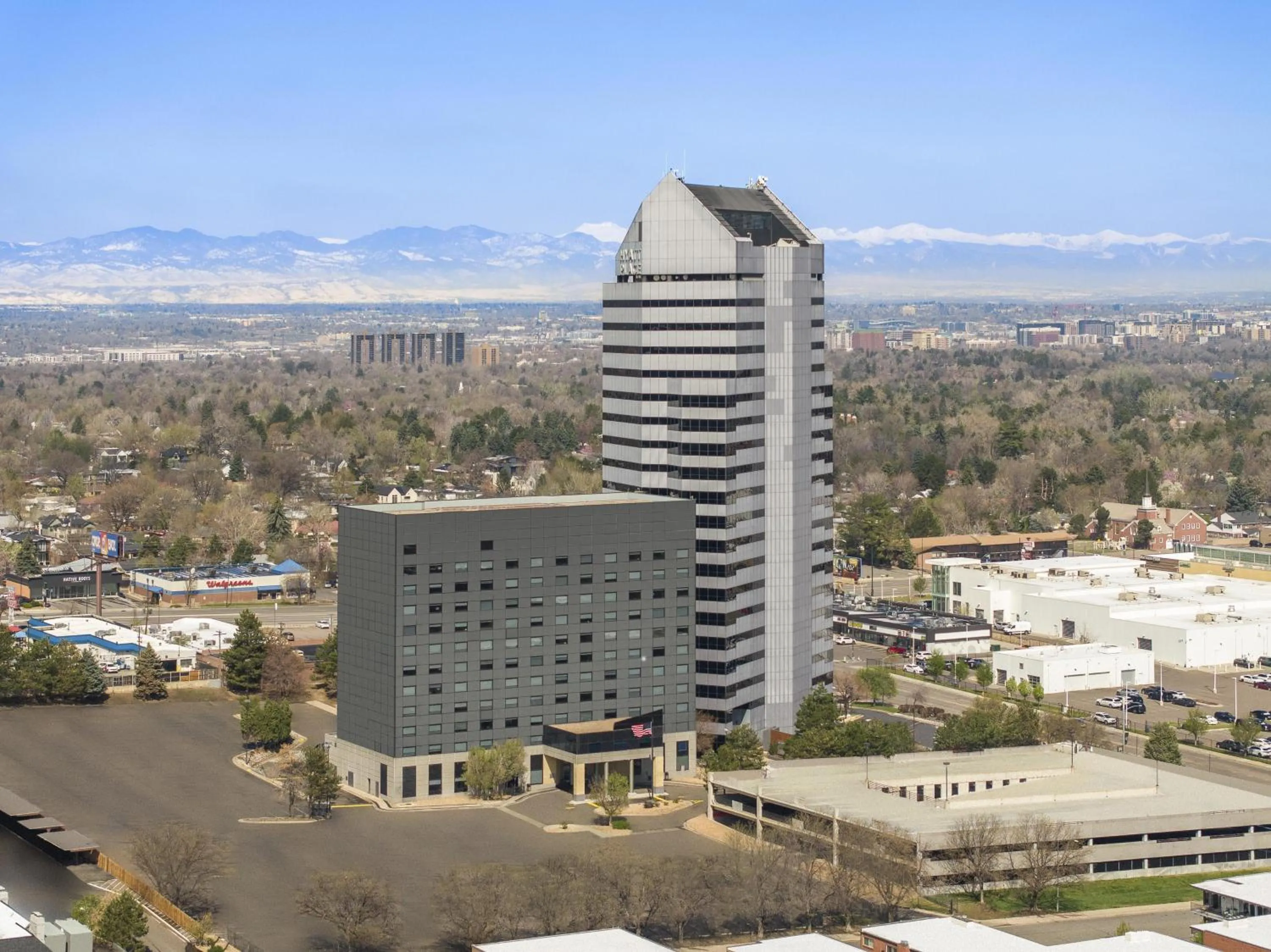 Property building in Hyatt Place Denver Cherry Creek