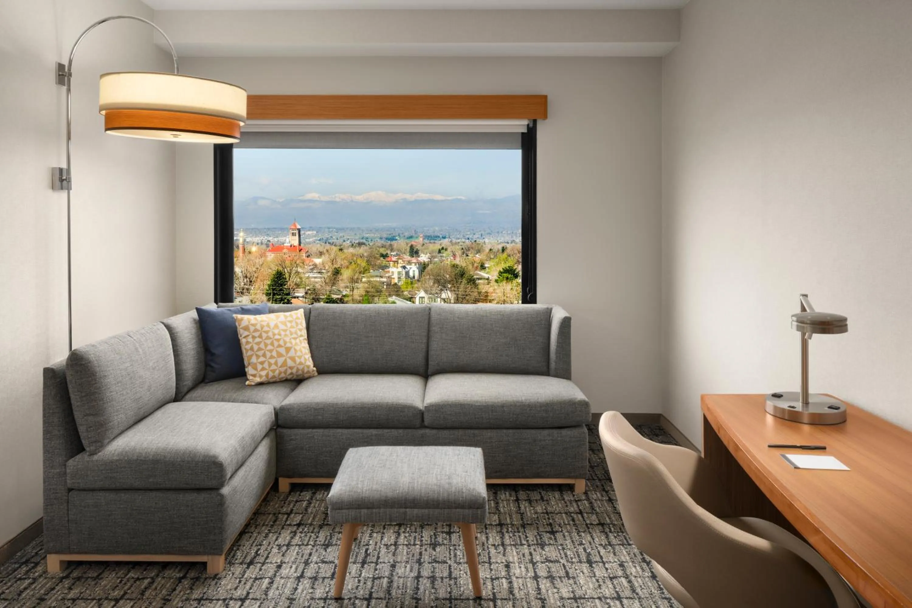 Mountain view in Hyatt Place Denver Cherry Creek