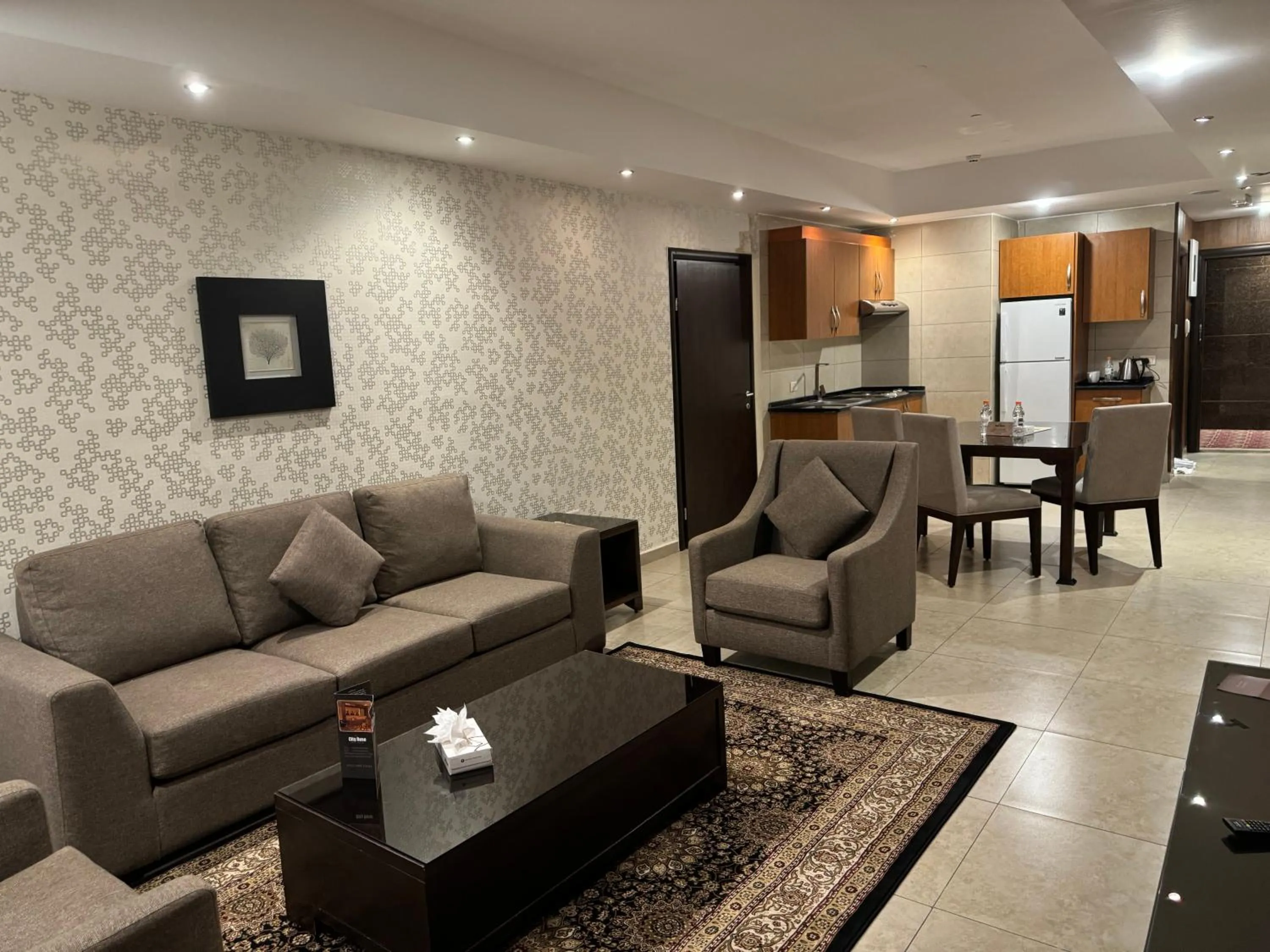 City Rose Hotel Suites