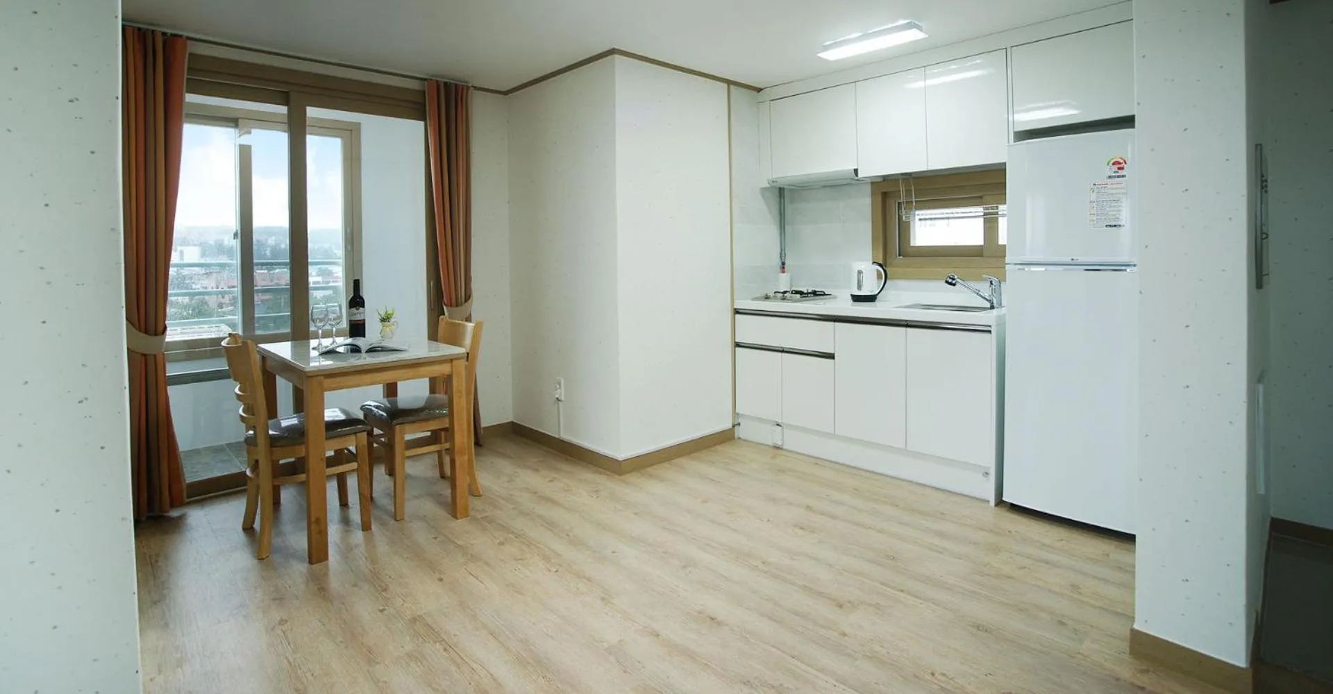 Kitchen or kitchenette in Bowhill Resort & Pension