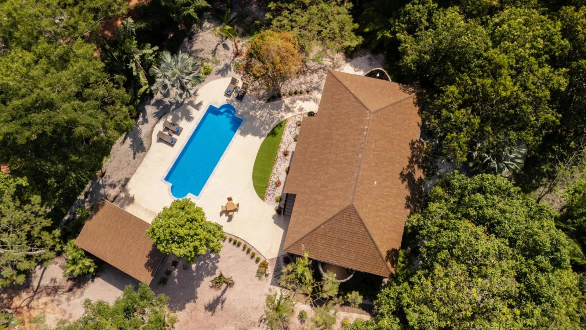 Koh Jum Beach Villas "A member of Secret Retreats"