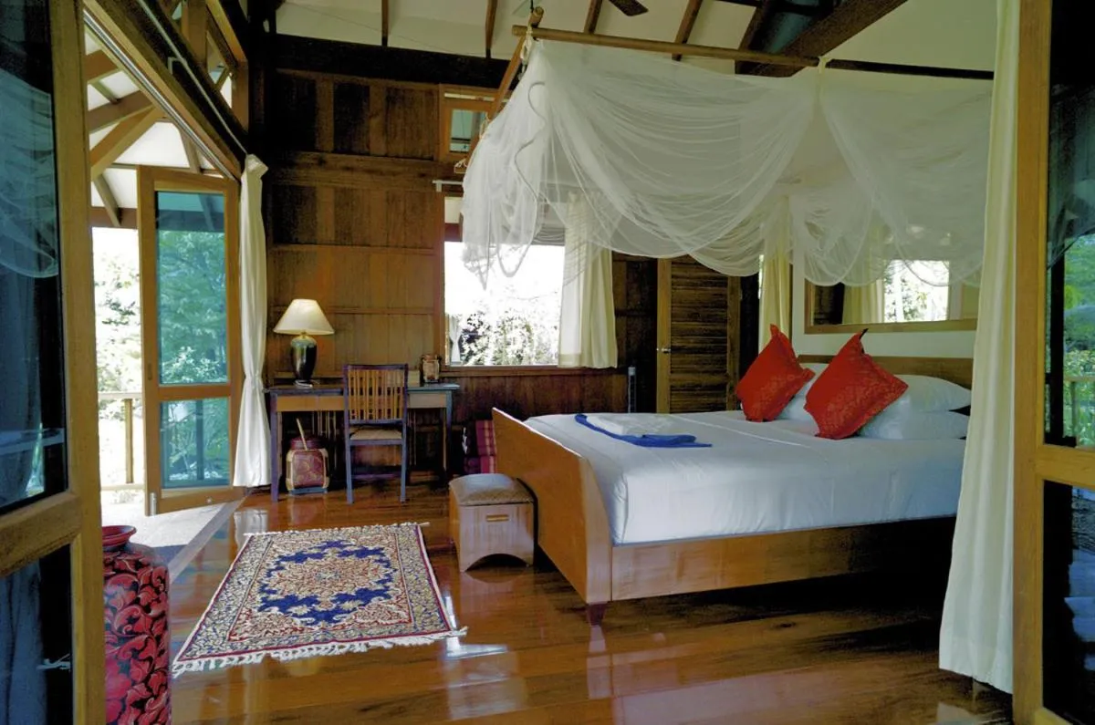 Bed in Koh Jum Beach Villas "A member of Secret Retreats"