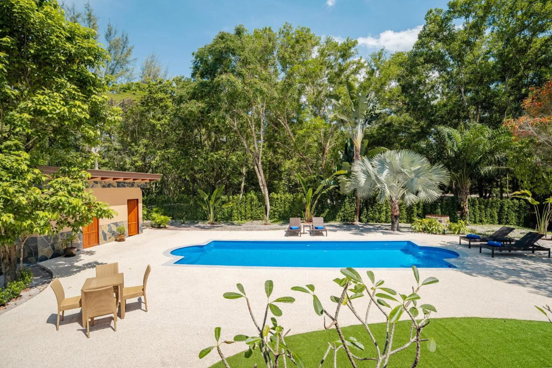 Koh Jum Beach Villas "A member of Secret Retreats"