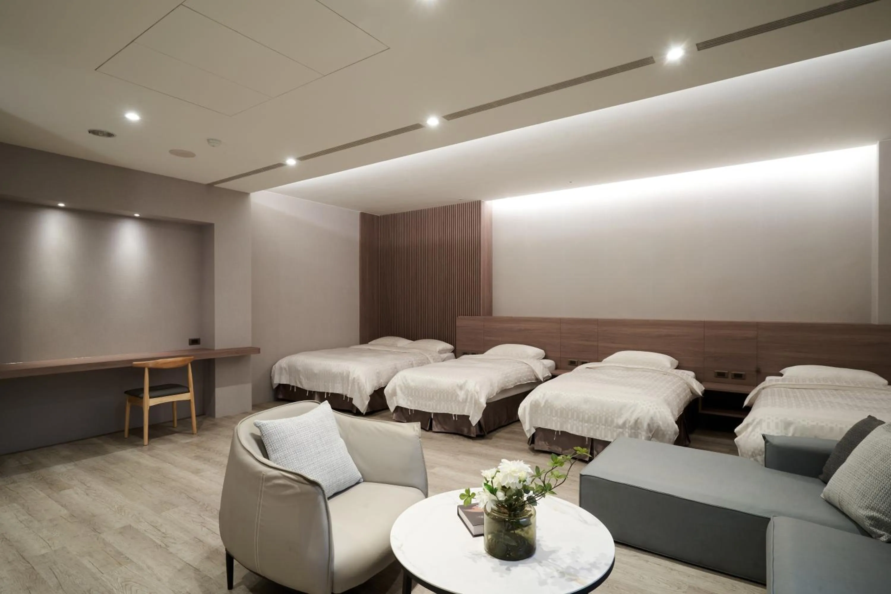 TV and multimedia in Yung An Business Hotel