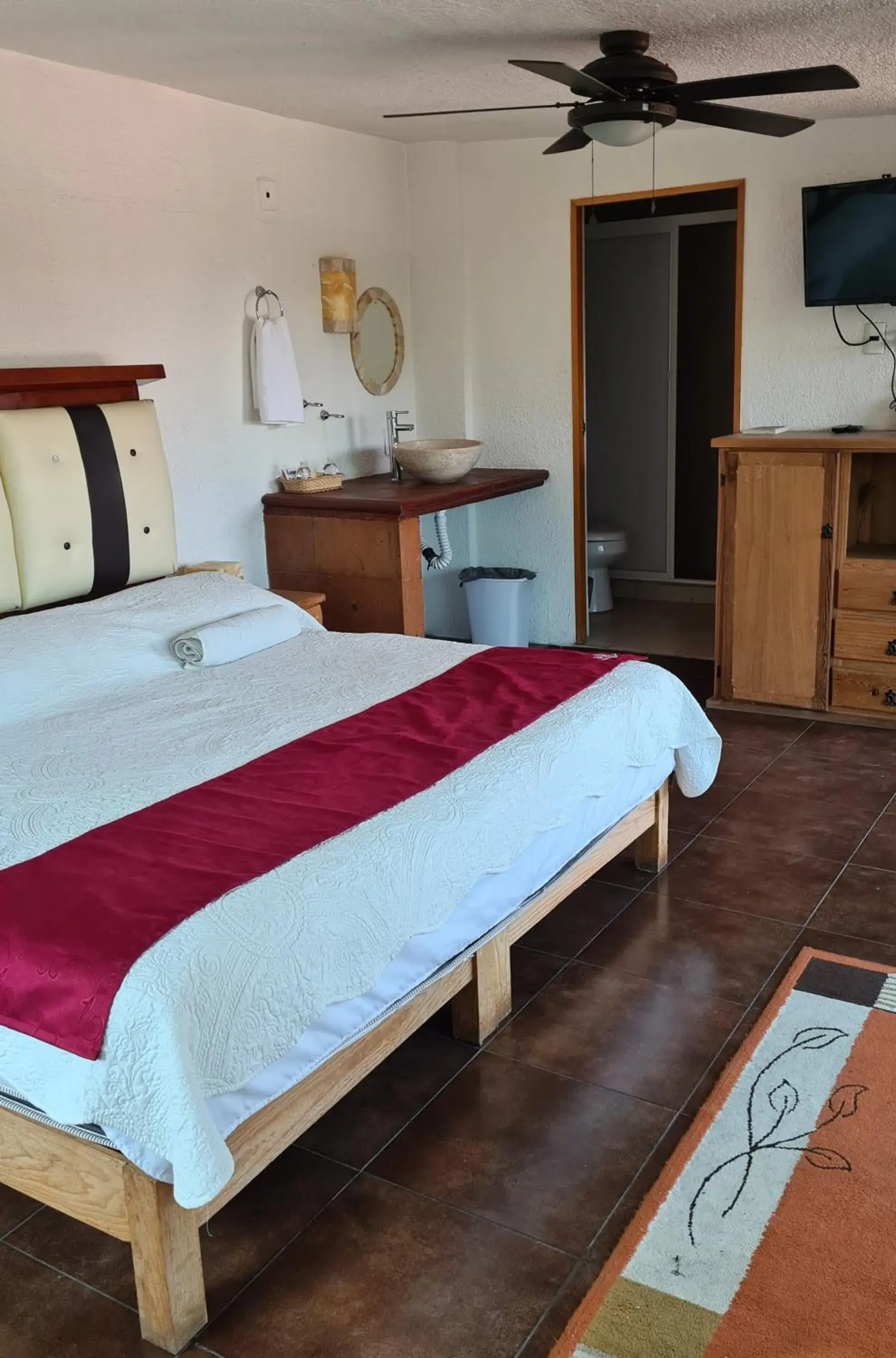 King Suite in Hotel Leyenda del Tepozteco King Suite in Hotel Leyenda del Tepozteco