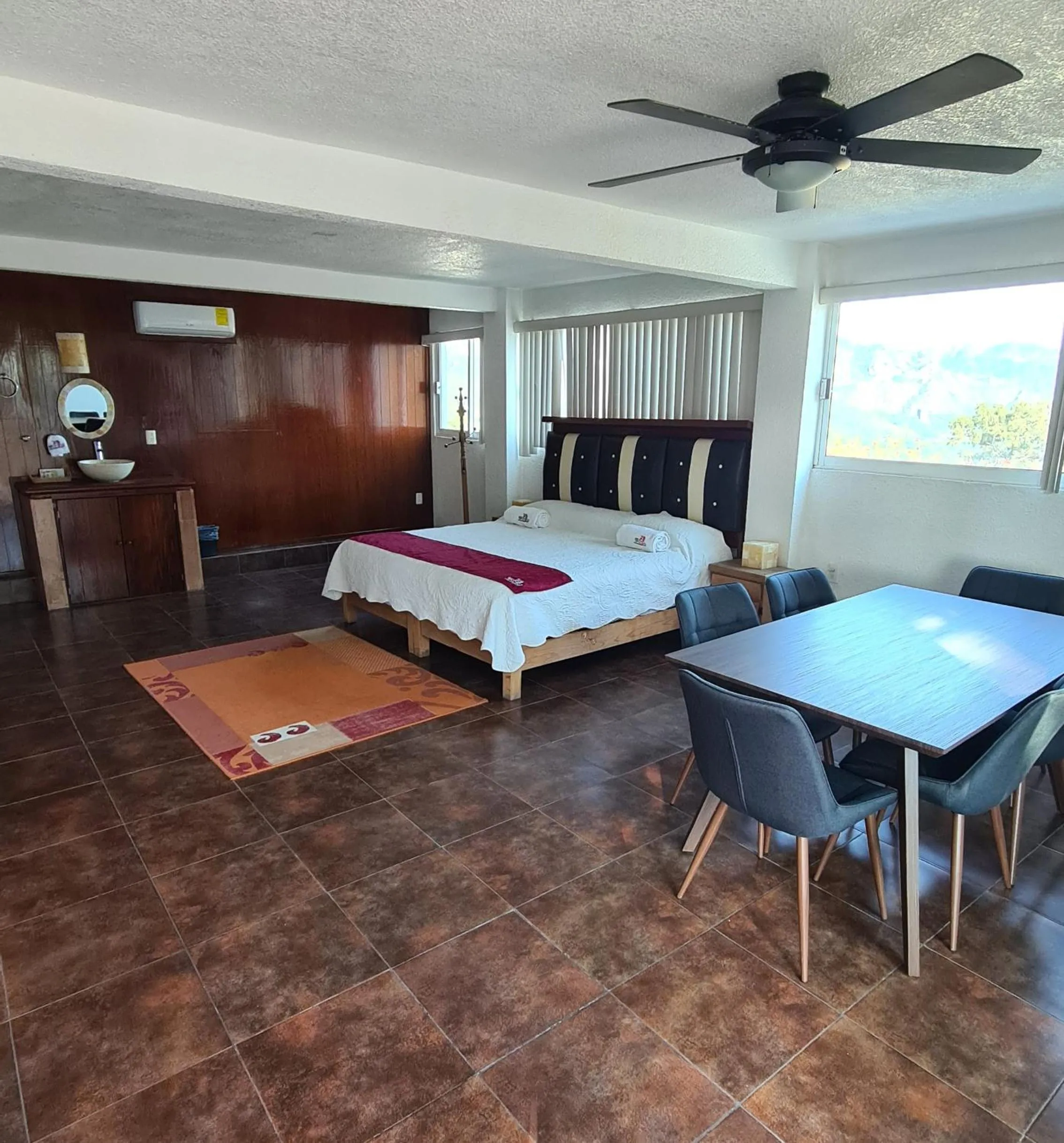 Bed in Hotel Leyenda del Tepozteco