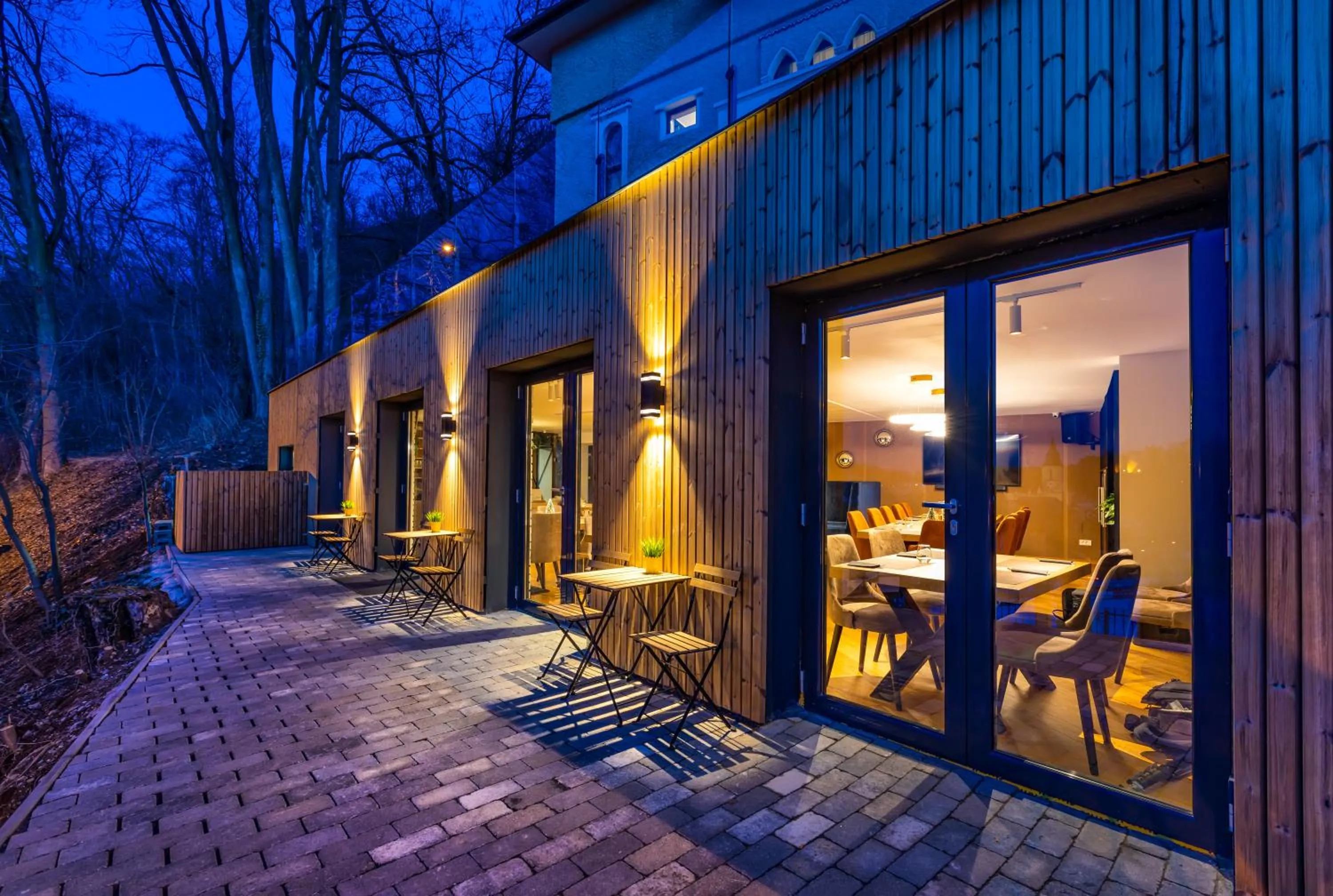 Lounge or bar in UpperHouse Suites & More