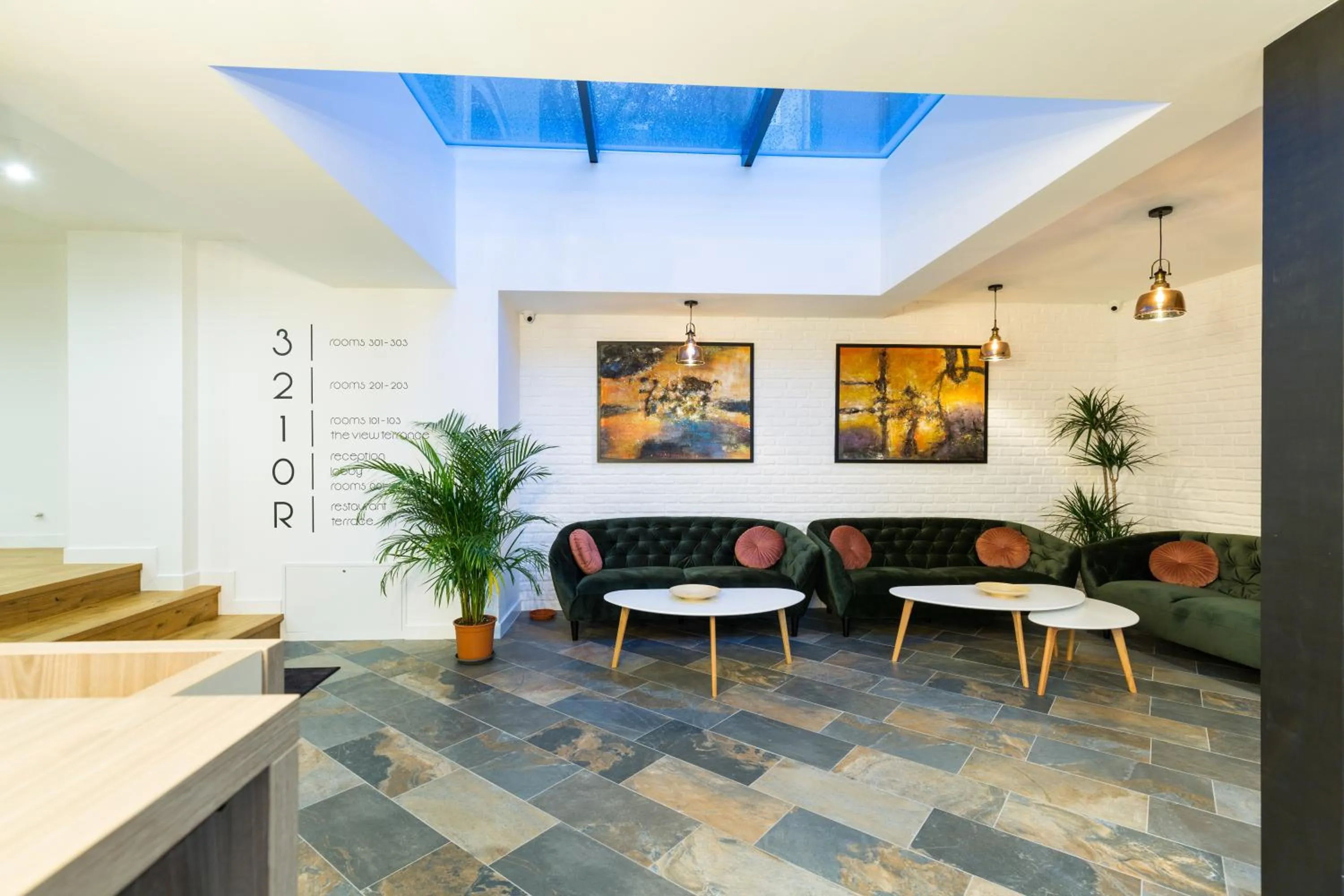 UpperHouse Suites & More