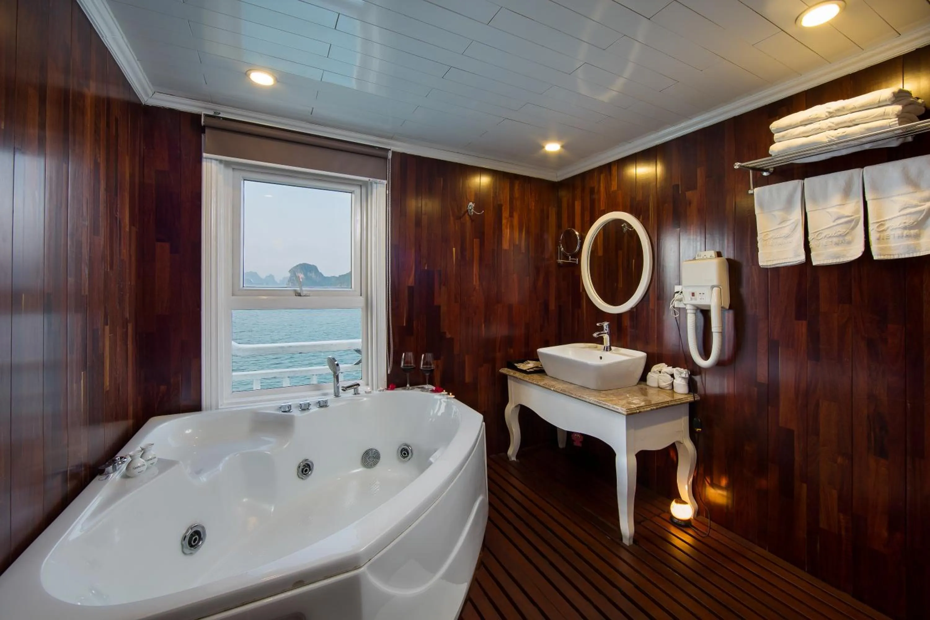 Massage in Signature Royal Halong Cruise