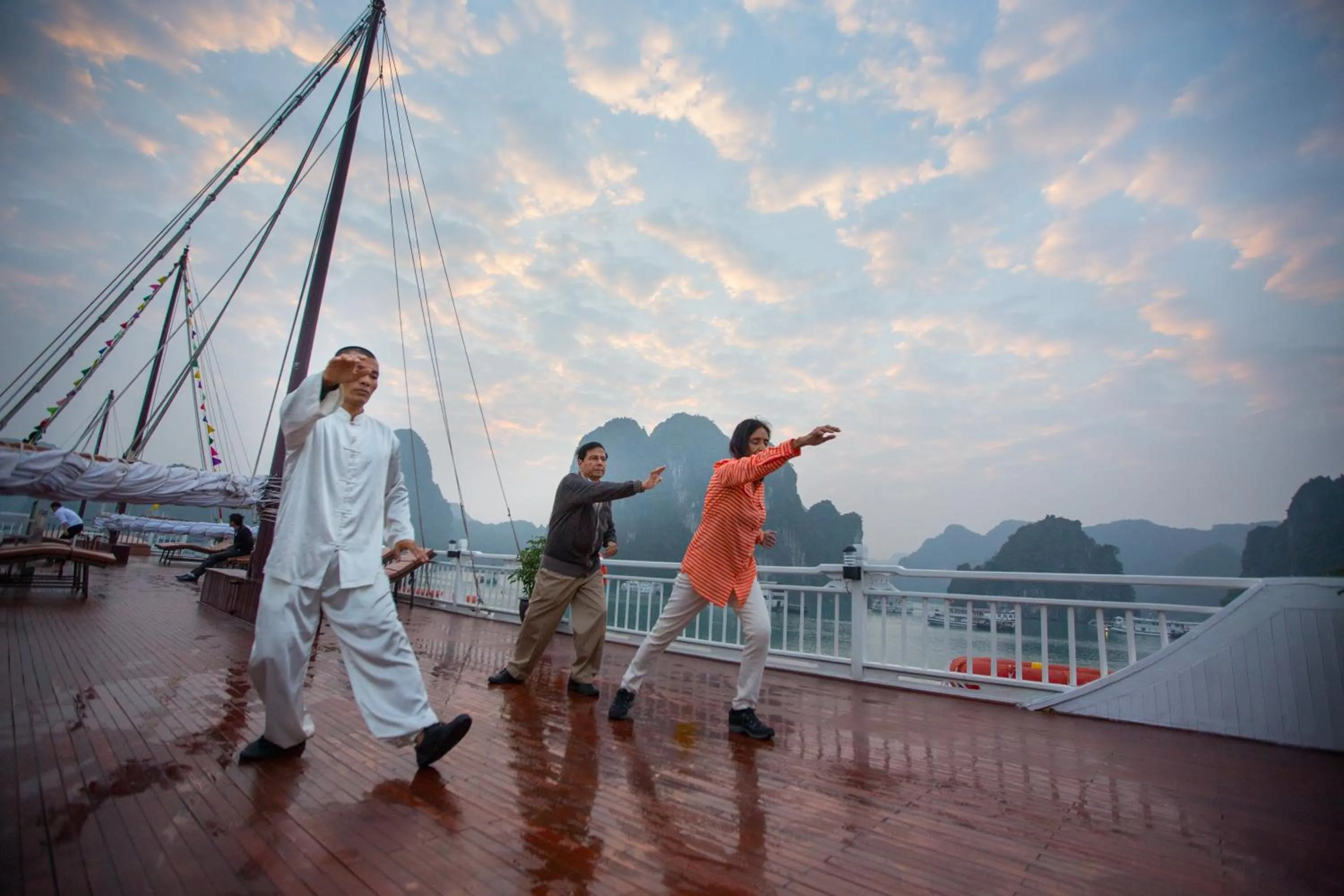 Day in Signature Royal Halong Cruise