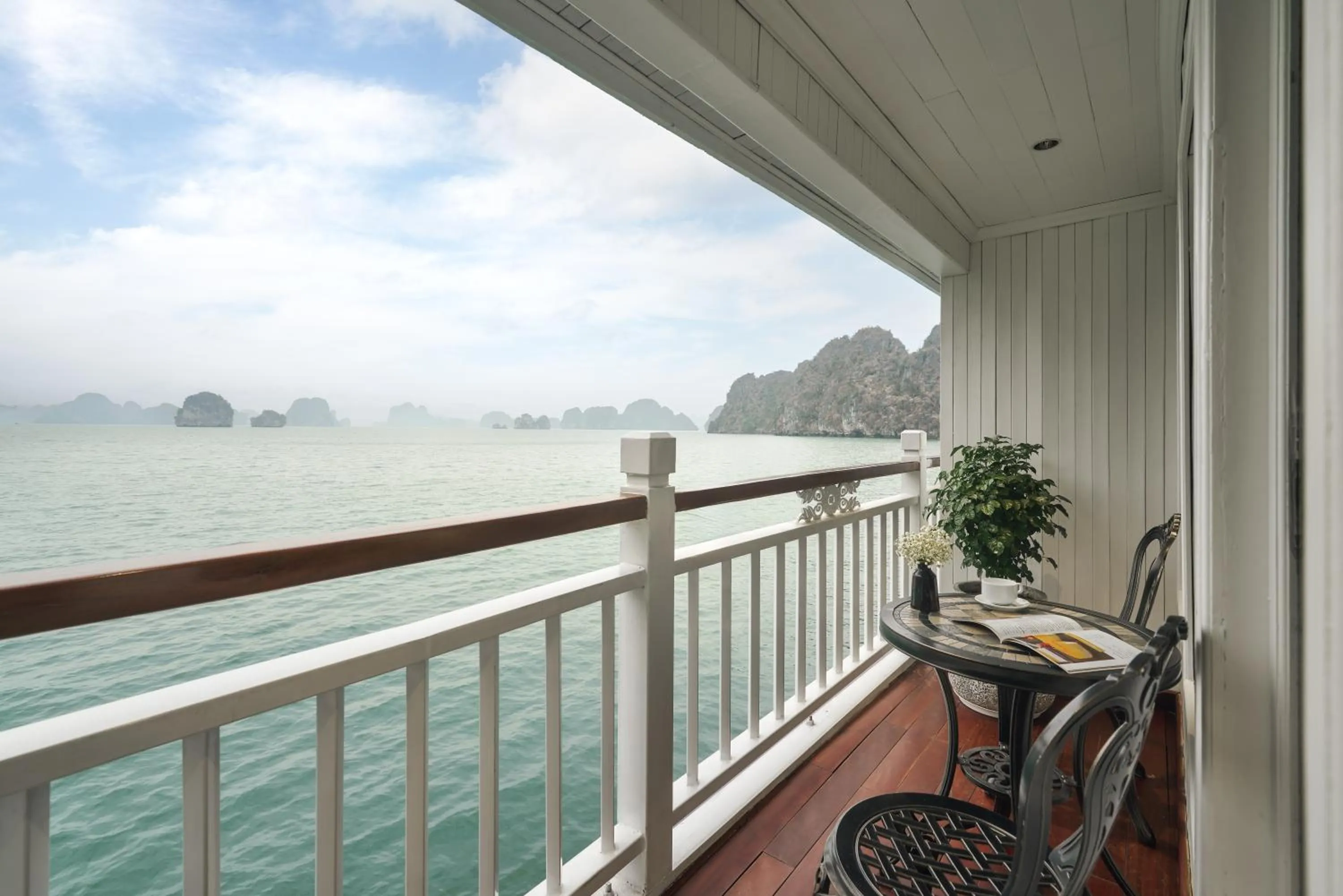 Signature Royal Halong Cruise