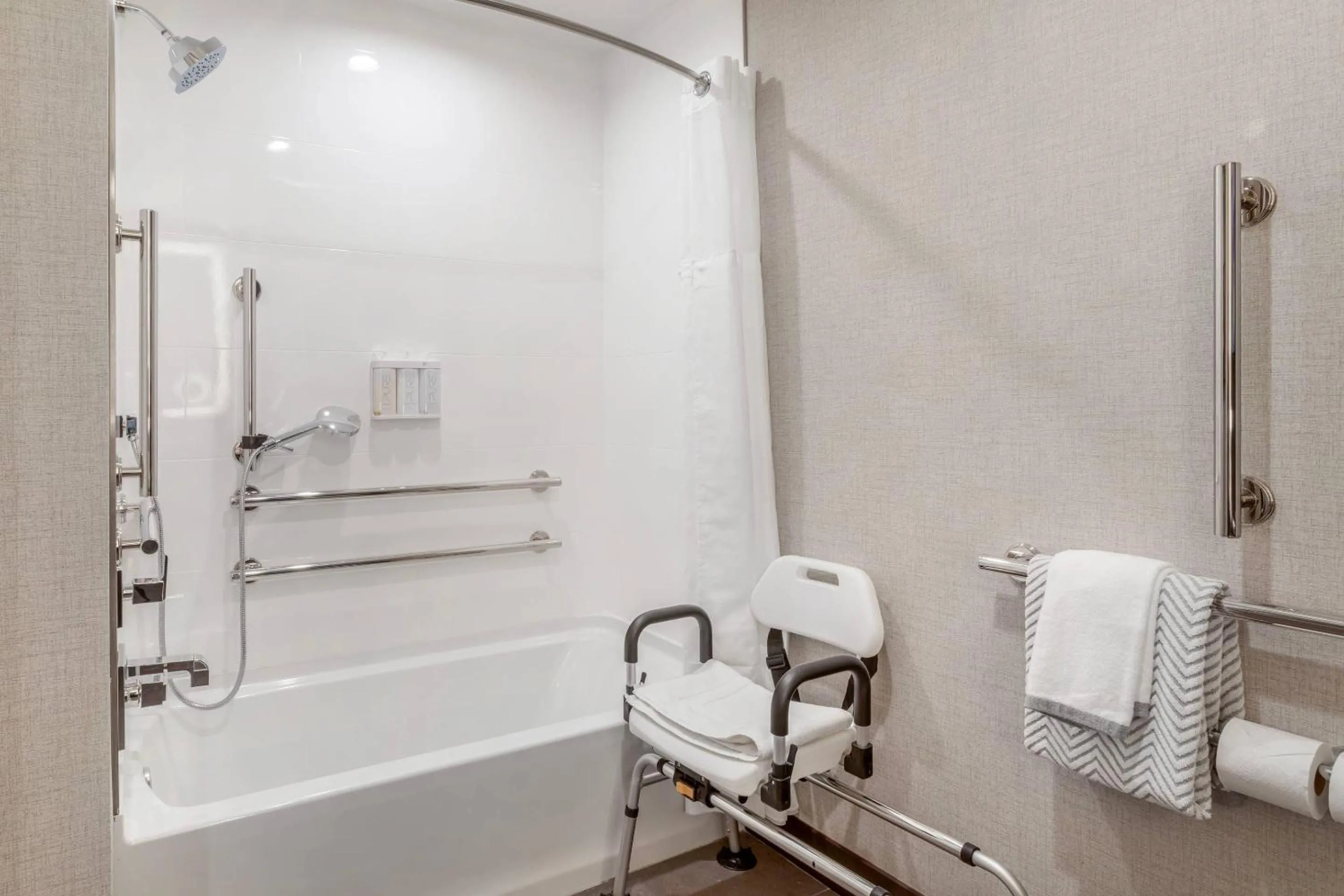 Bedroom in Cambria Hotel Pigeon Forge