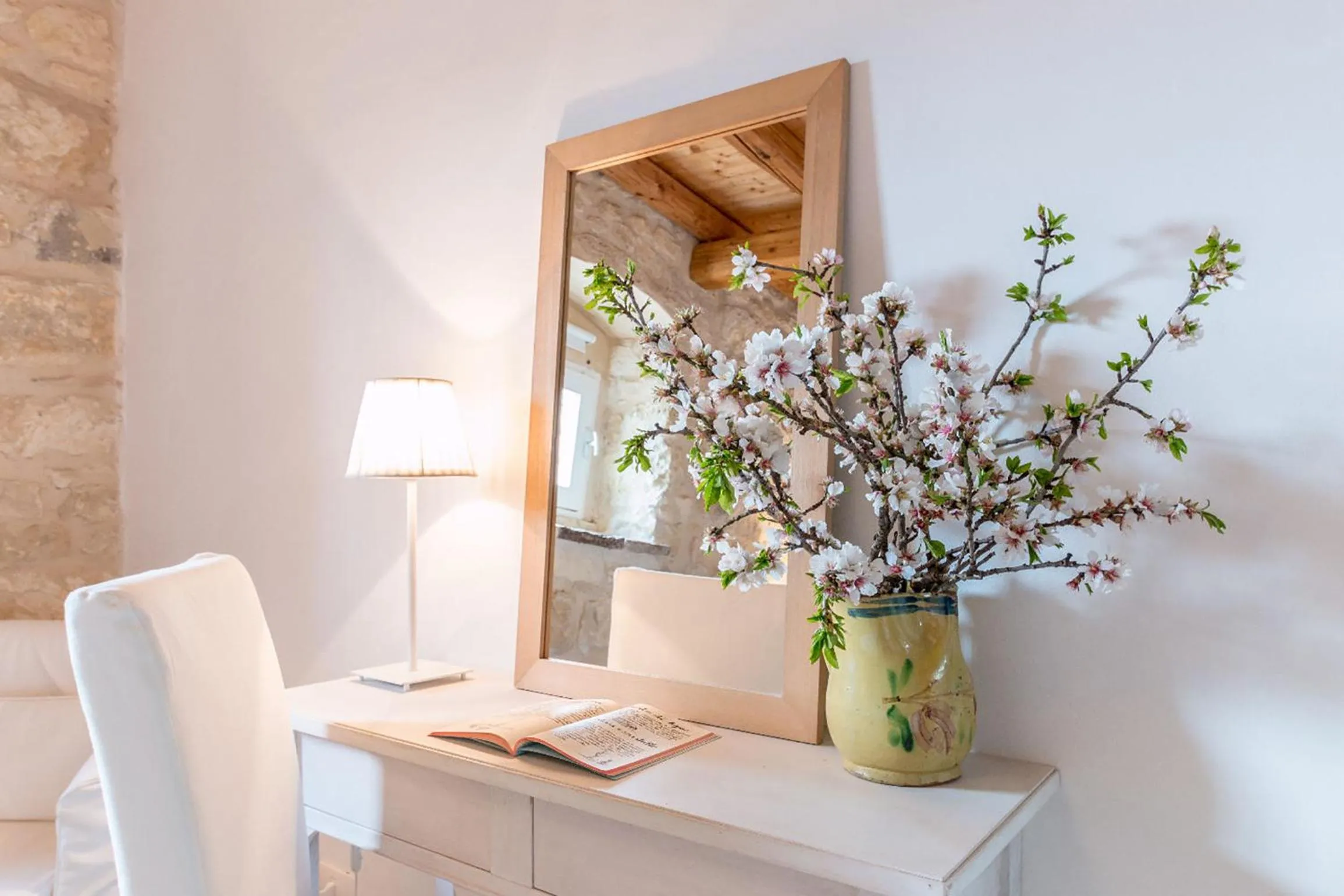Bedroom in Baglio Occhipinti