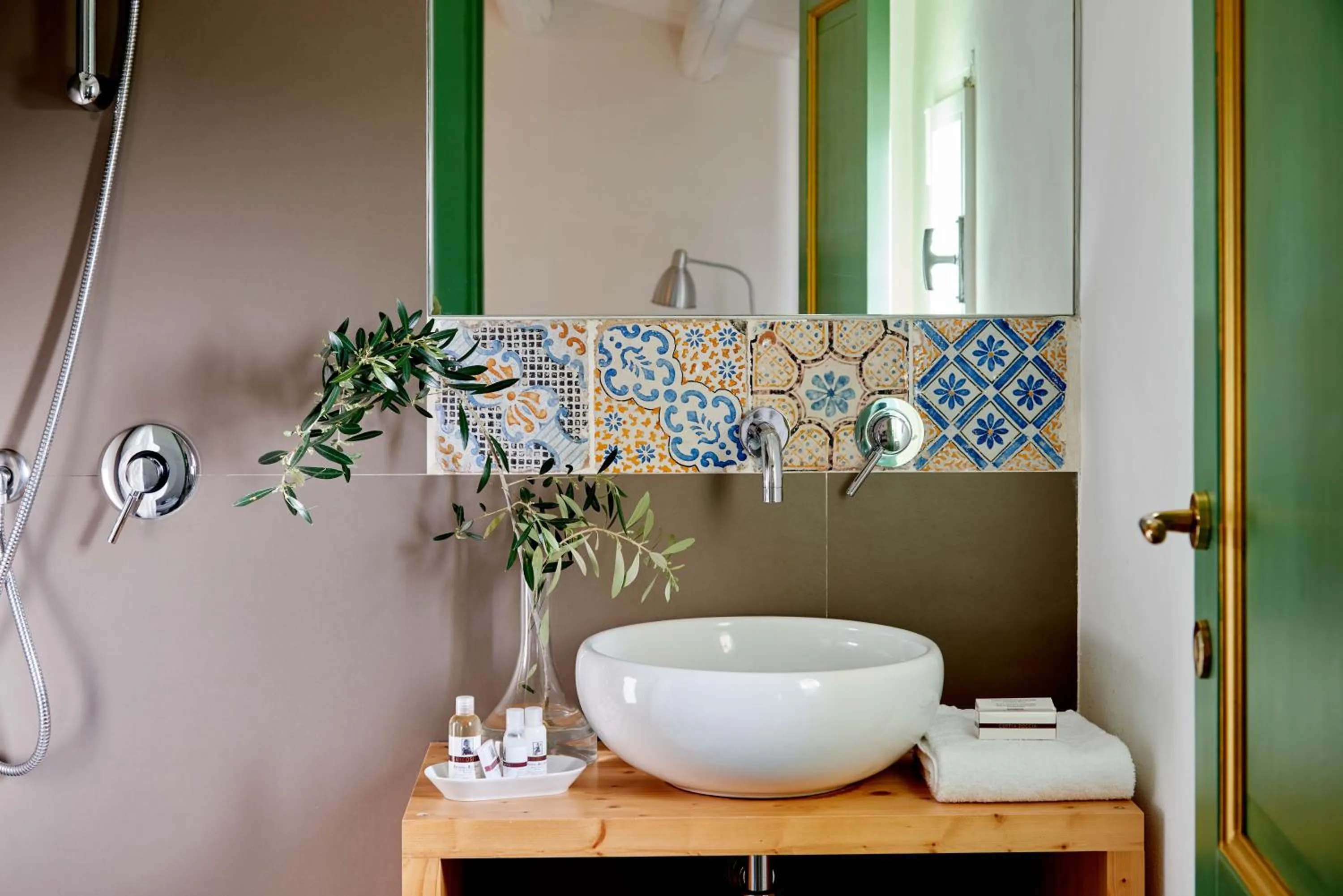 Bathroom in Baglio Occhipinti