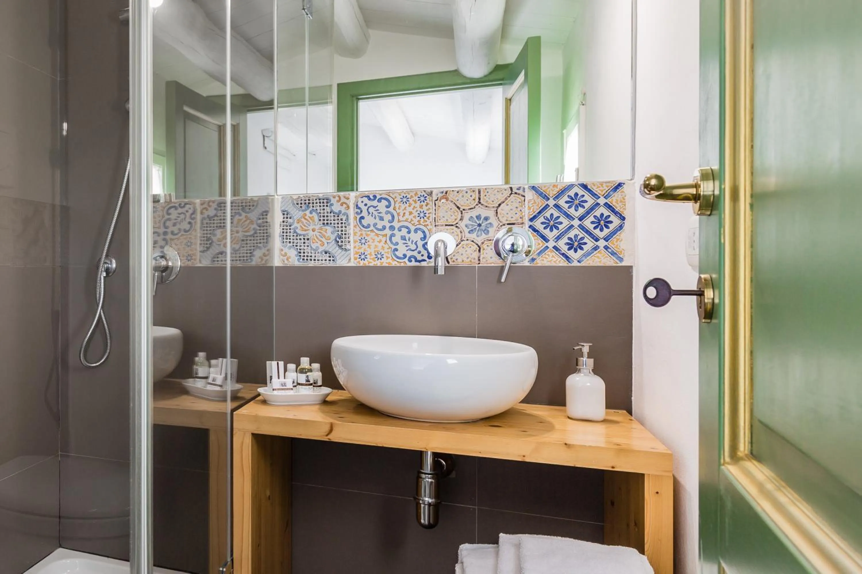 Bathroom in Baglio Occhipinti