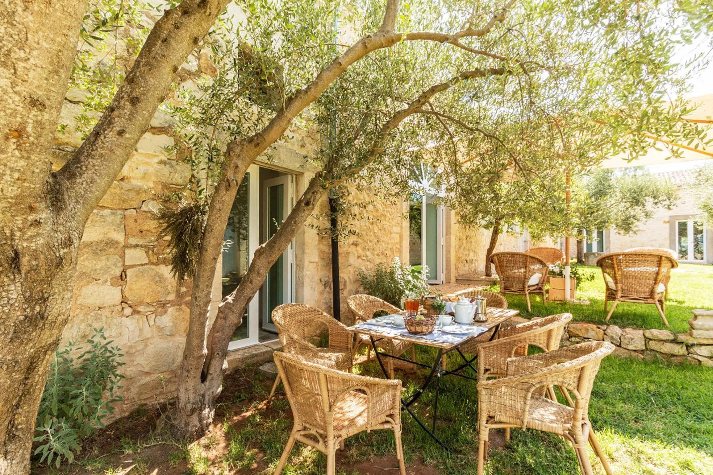 Restaurant/places to eat in Baglio Occhipinti