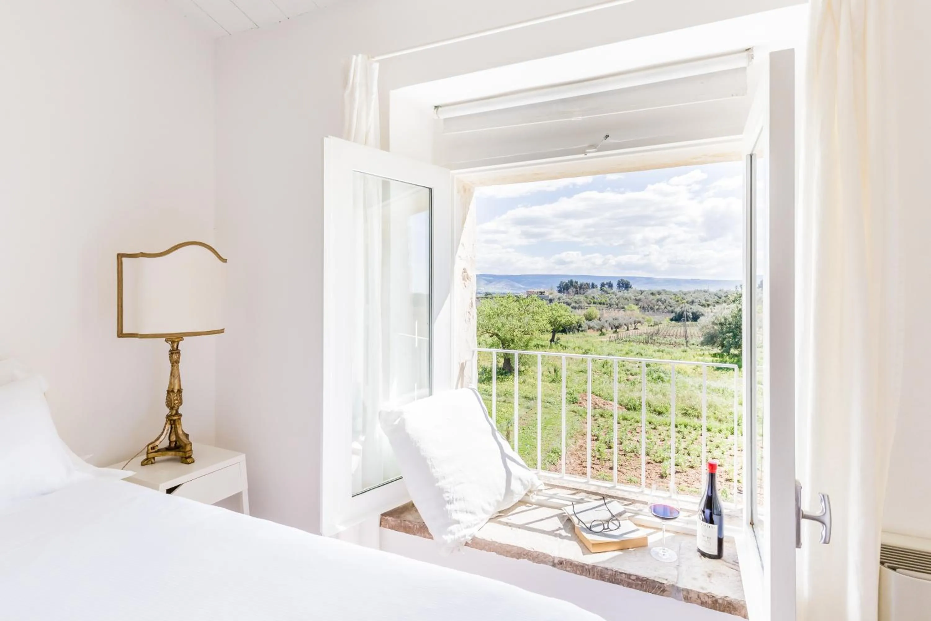 Natural landscape, Bed in Baglio Occhipinti