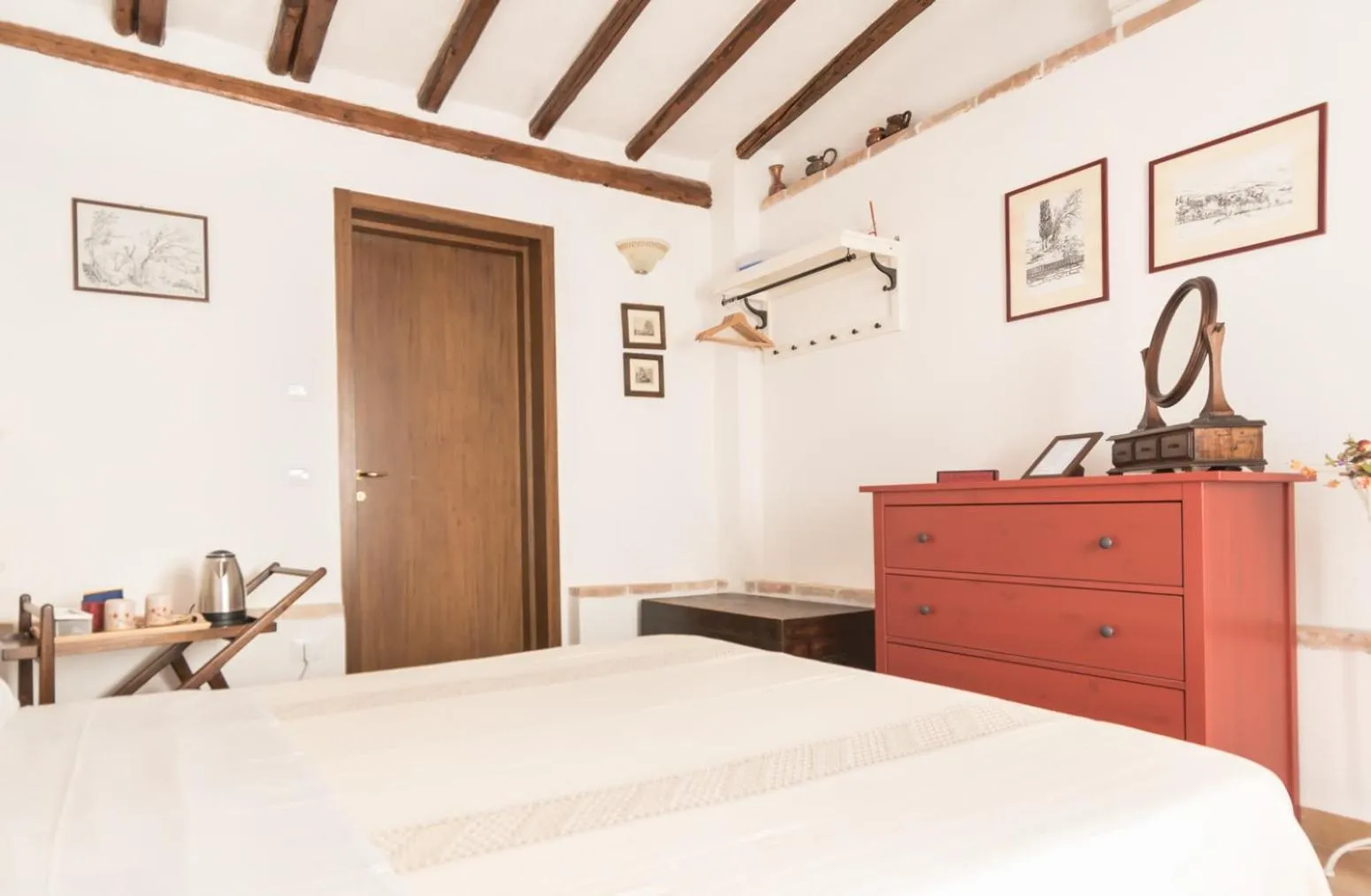 Shower, Bed in B&B Cantico Delle Creature