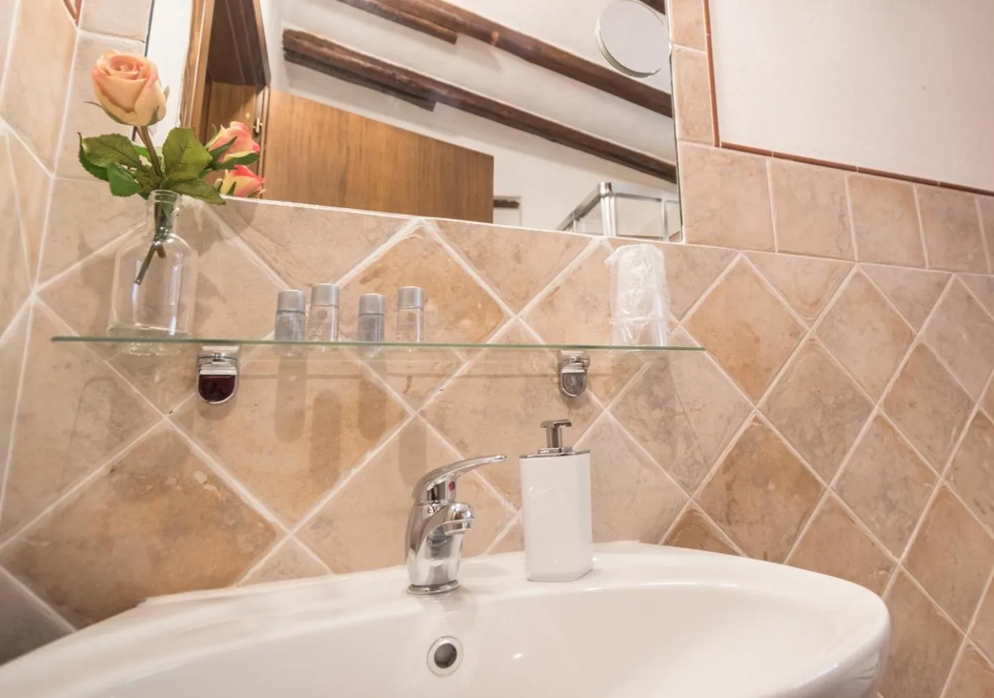 Shower in B&B Cantico Delle Creature